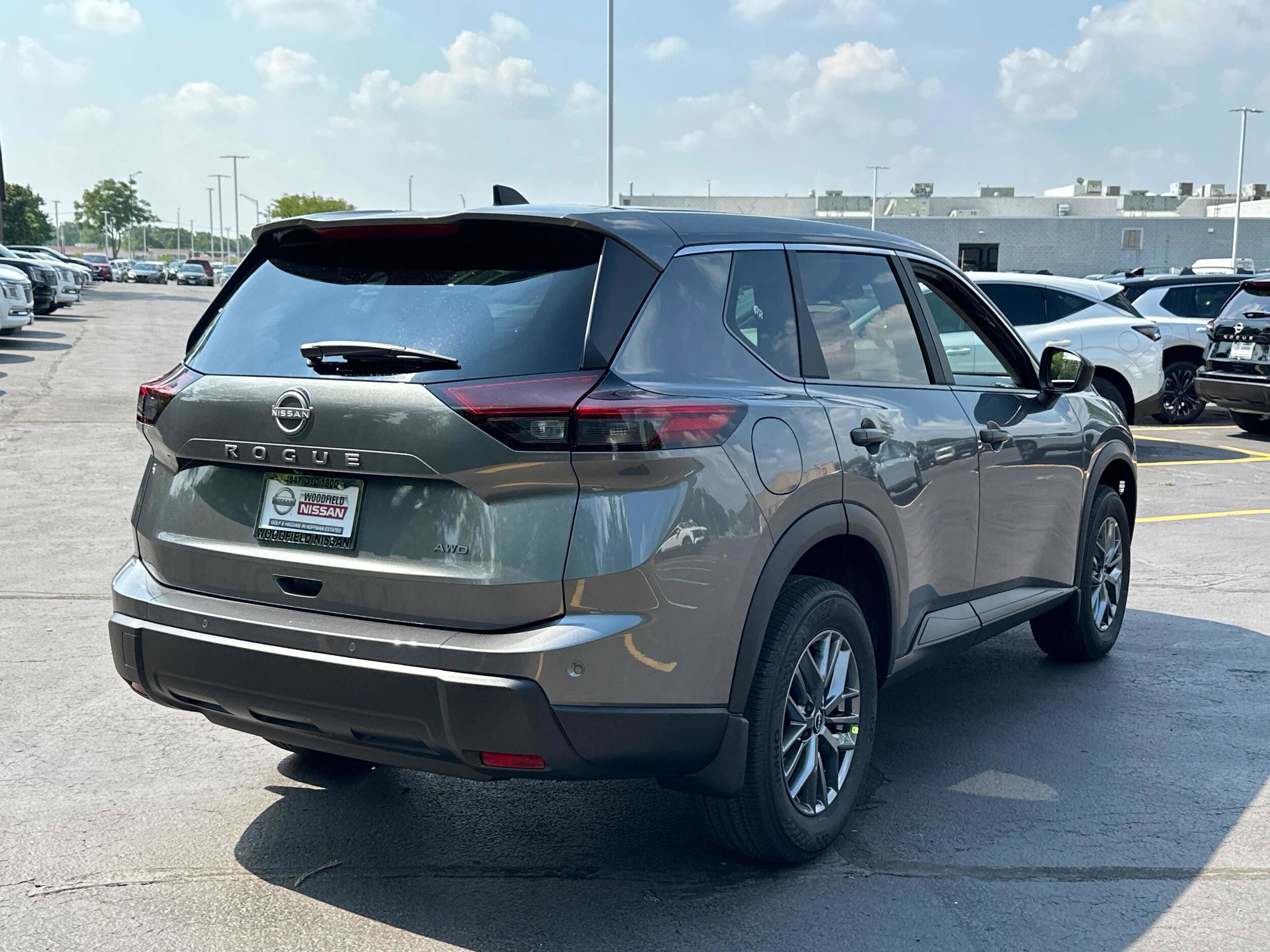 2026 Nissan Rogue S photo 4