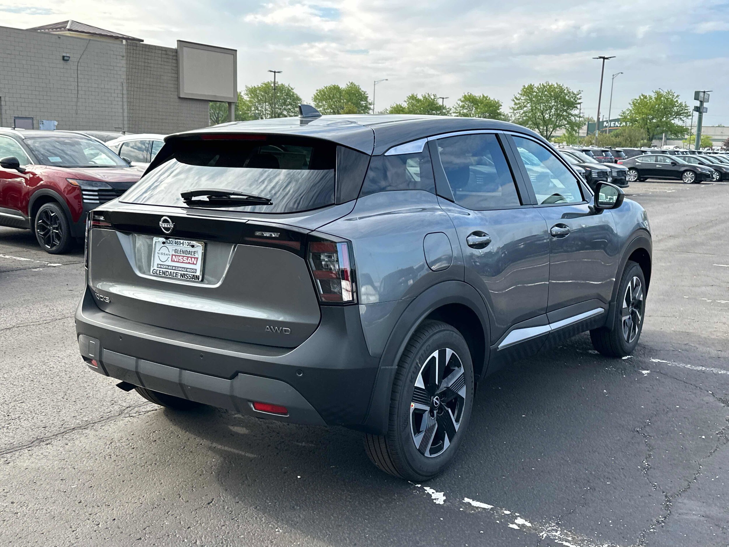 2025 Nissan Kicks SV photo 3