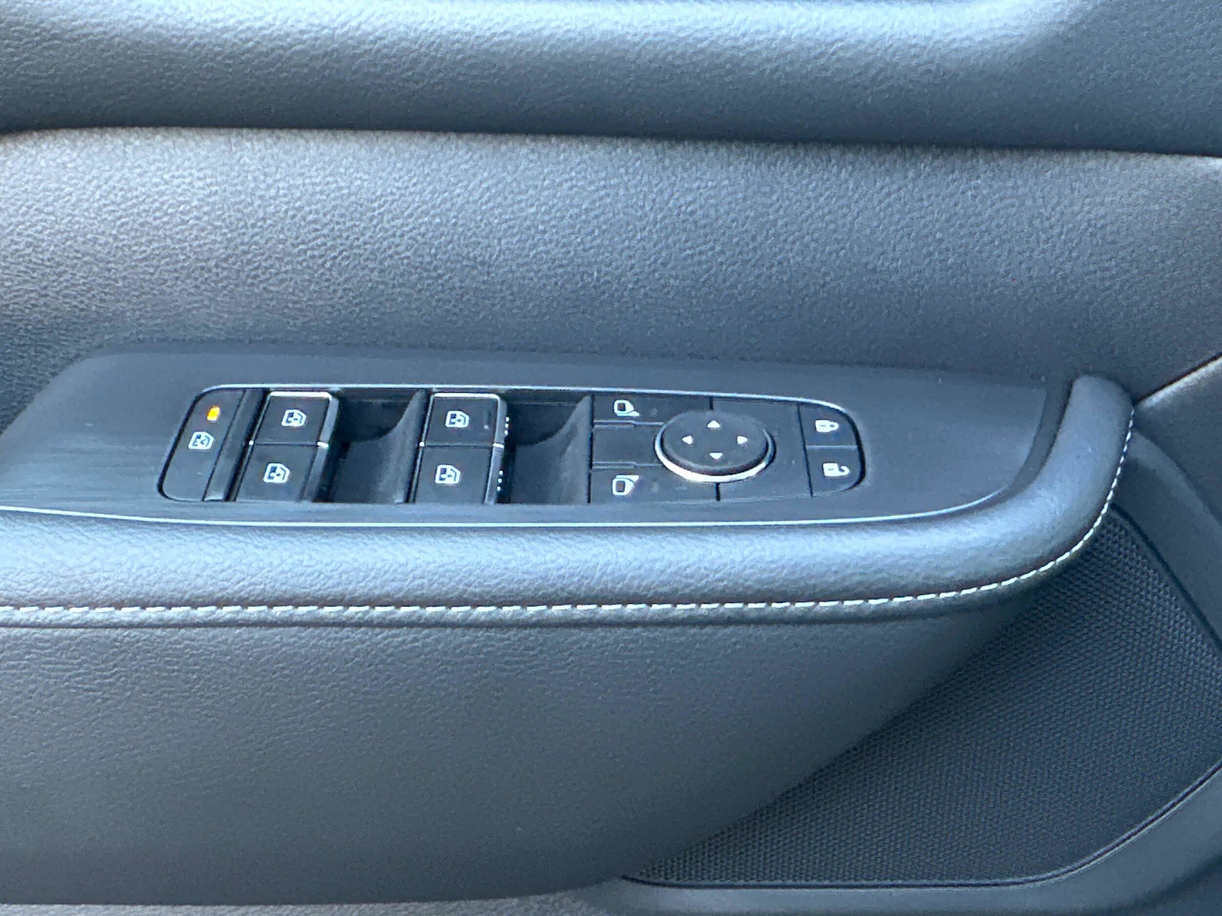 2026 Nissan Armada SV - Photo 20