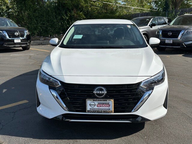 2025 Nissan Sentra SV photo 2