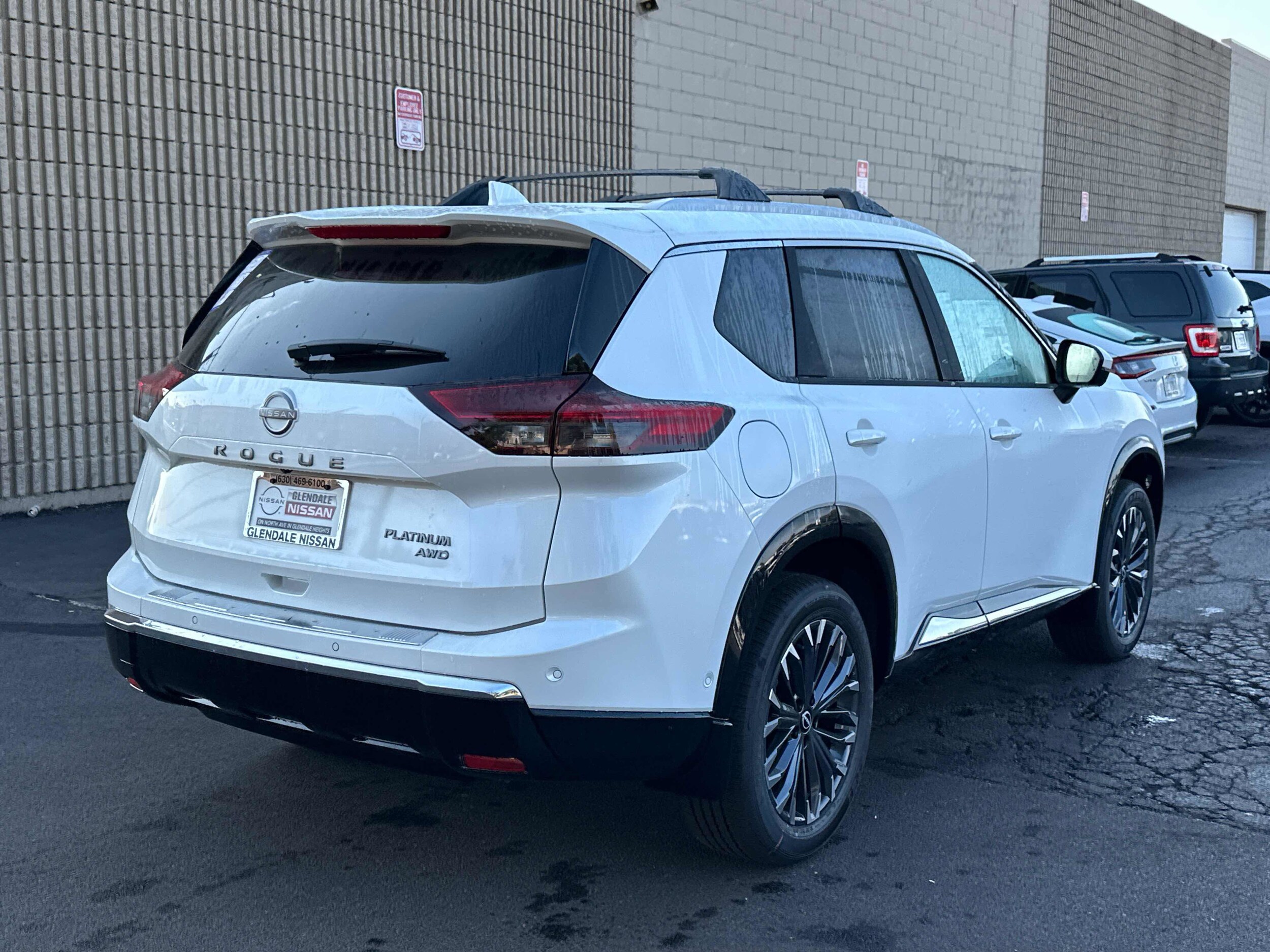 2026 Nissan Rogue Platinum photo 3