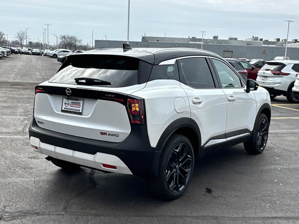 New 2026 Nissan Kicks SR SR AWD