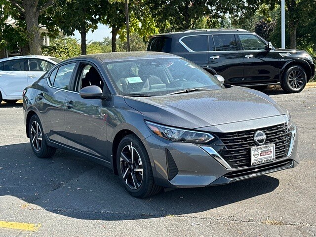 2025 Nissan Sentra SV photo 3