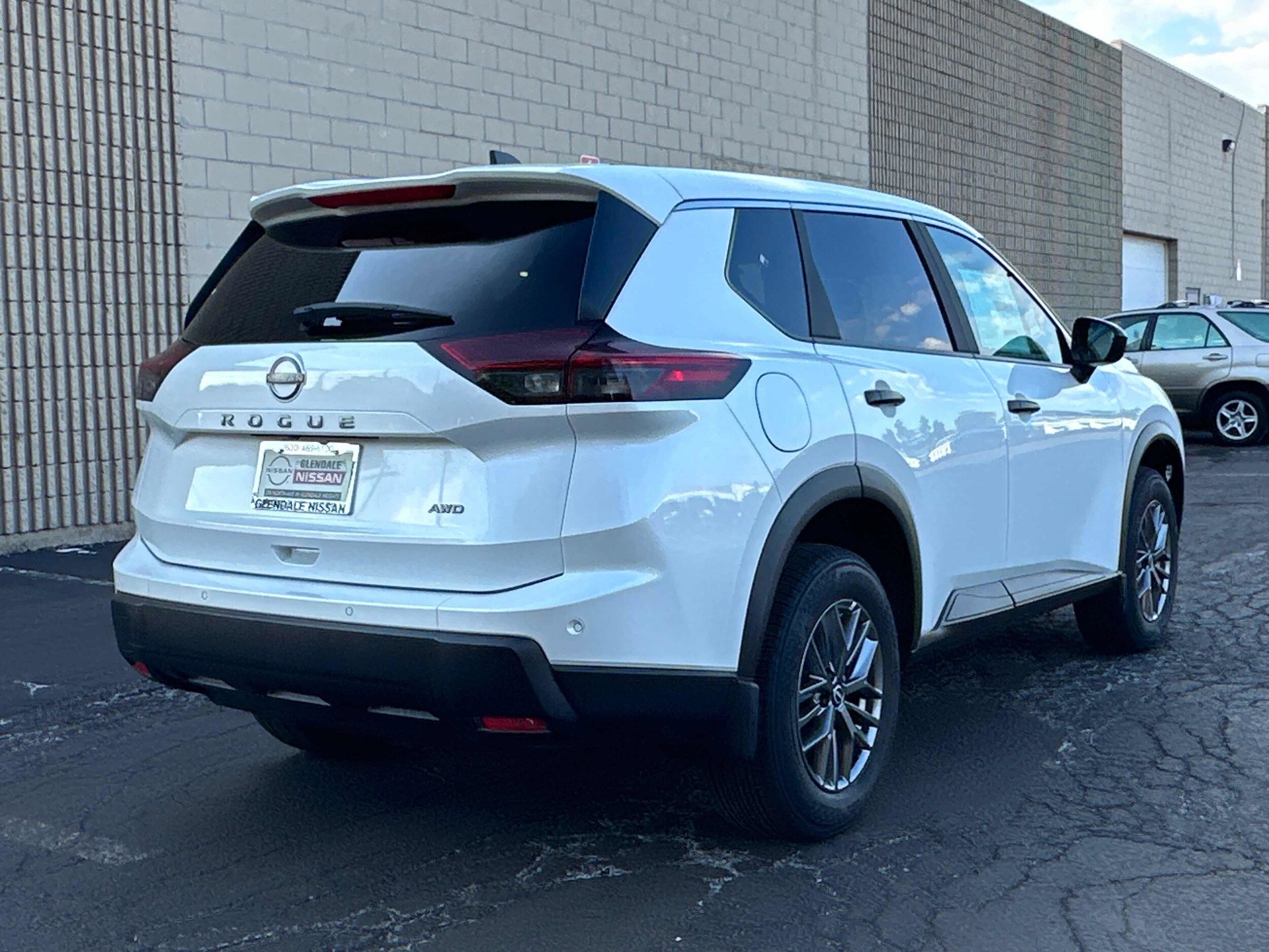 2025 Nissan Rogue S photo 3