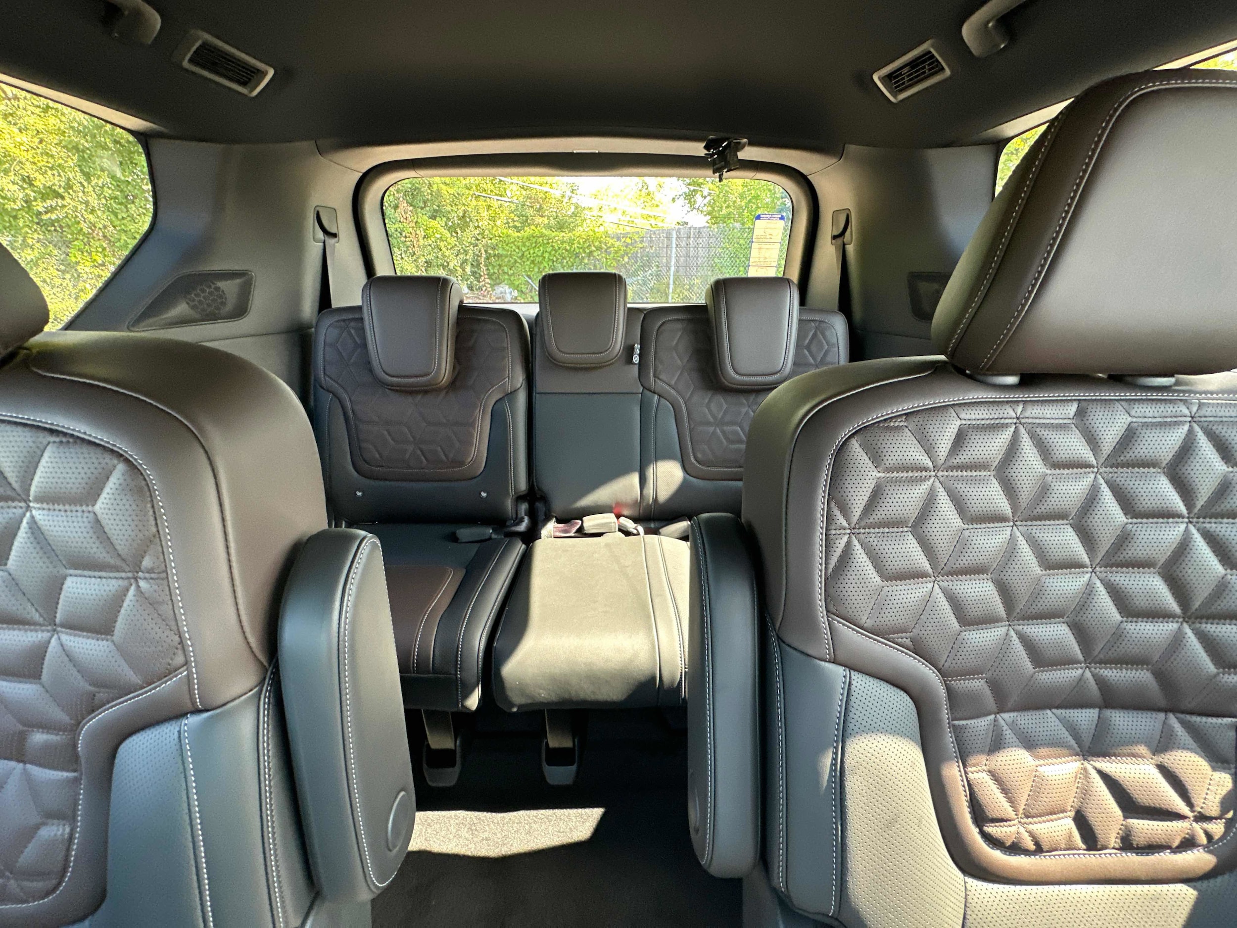 2026 Nissan Armada Platinum - Photo 27
