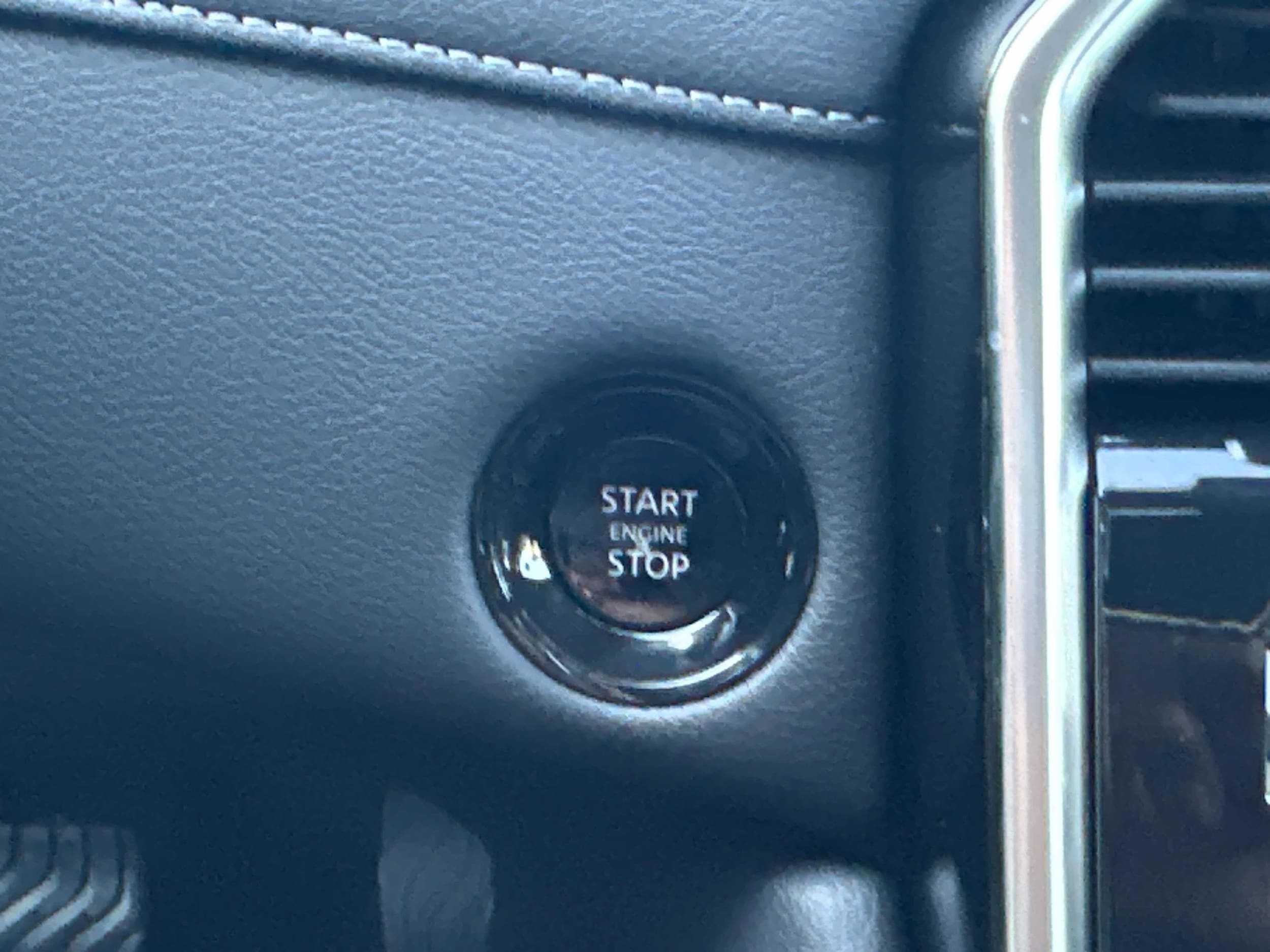 2026 Nissan Armada SV - Photo 36