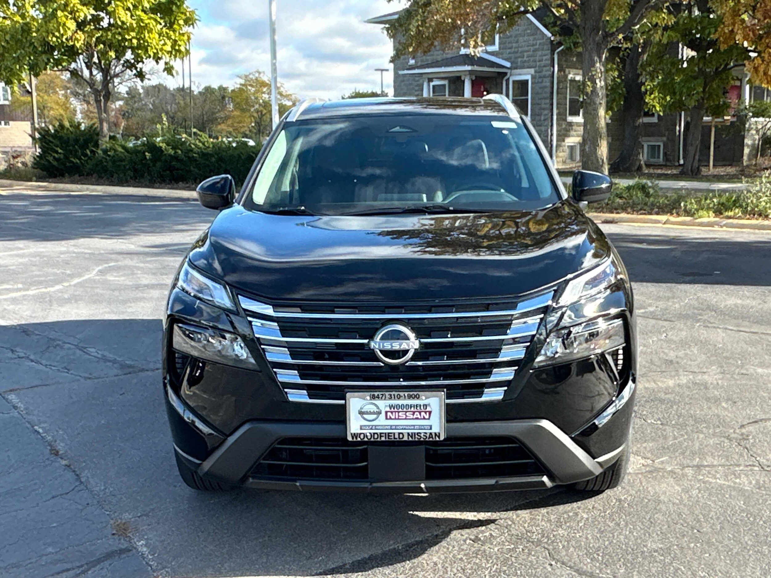 2026 Nissan Rogue SV photo 2