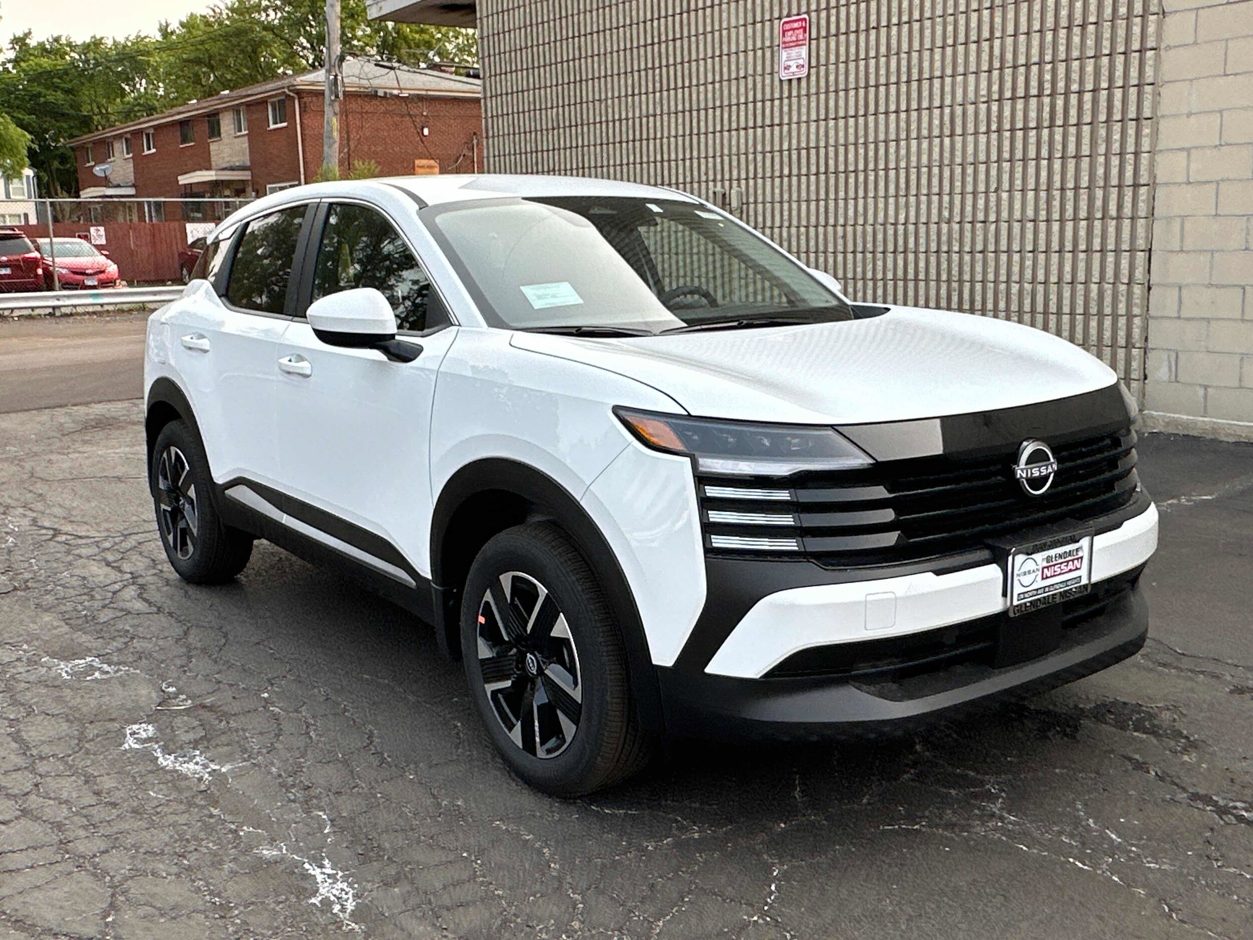 2025 Nissan Kicks SV photo 3