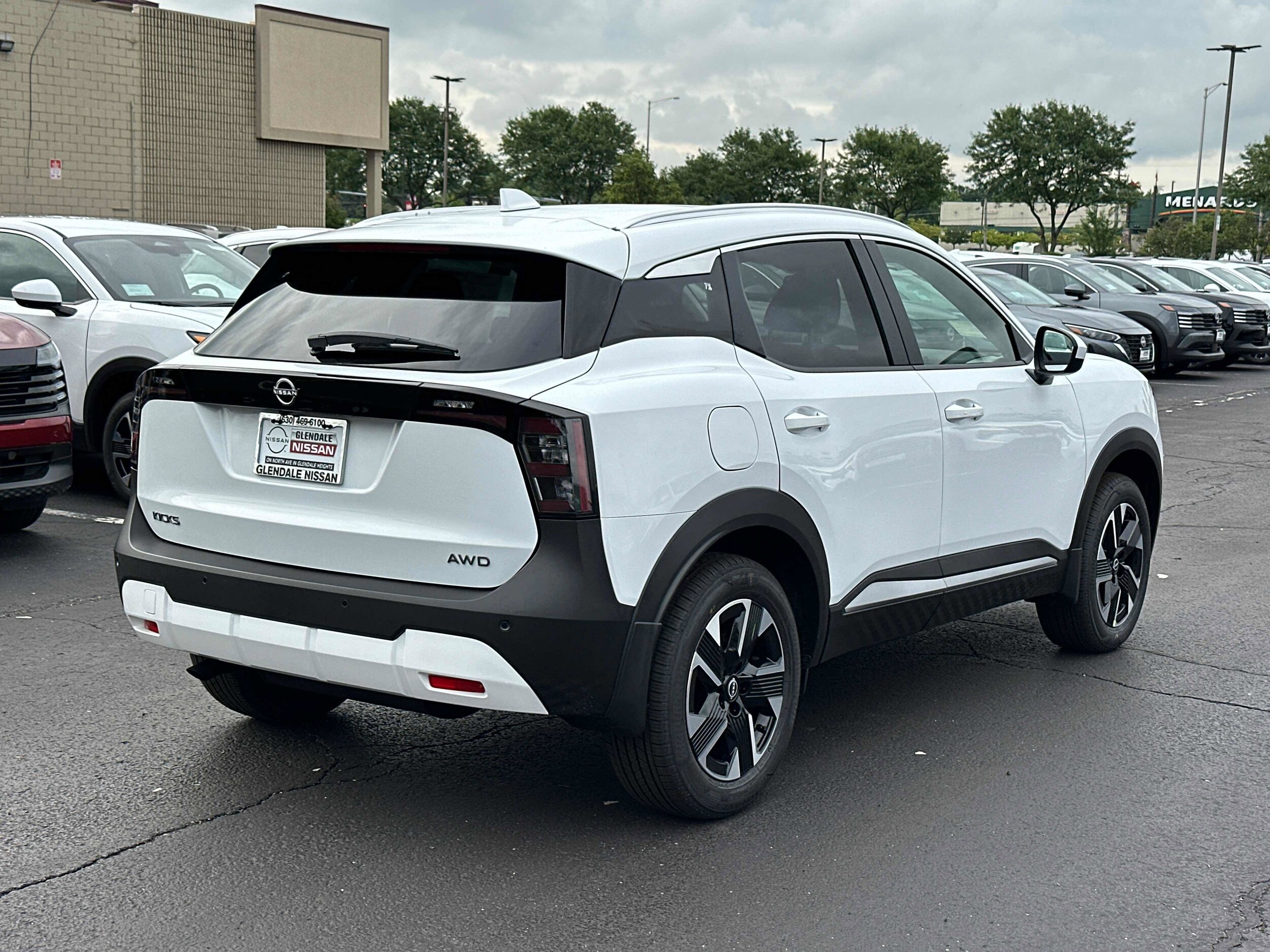 2025 Nissan Kicks SV photo 2