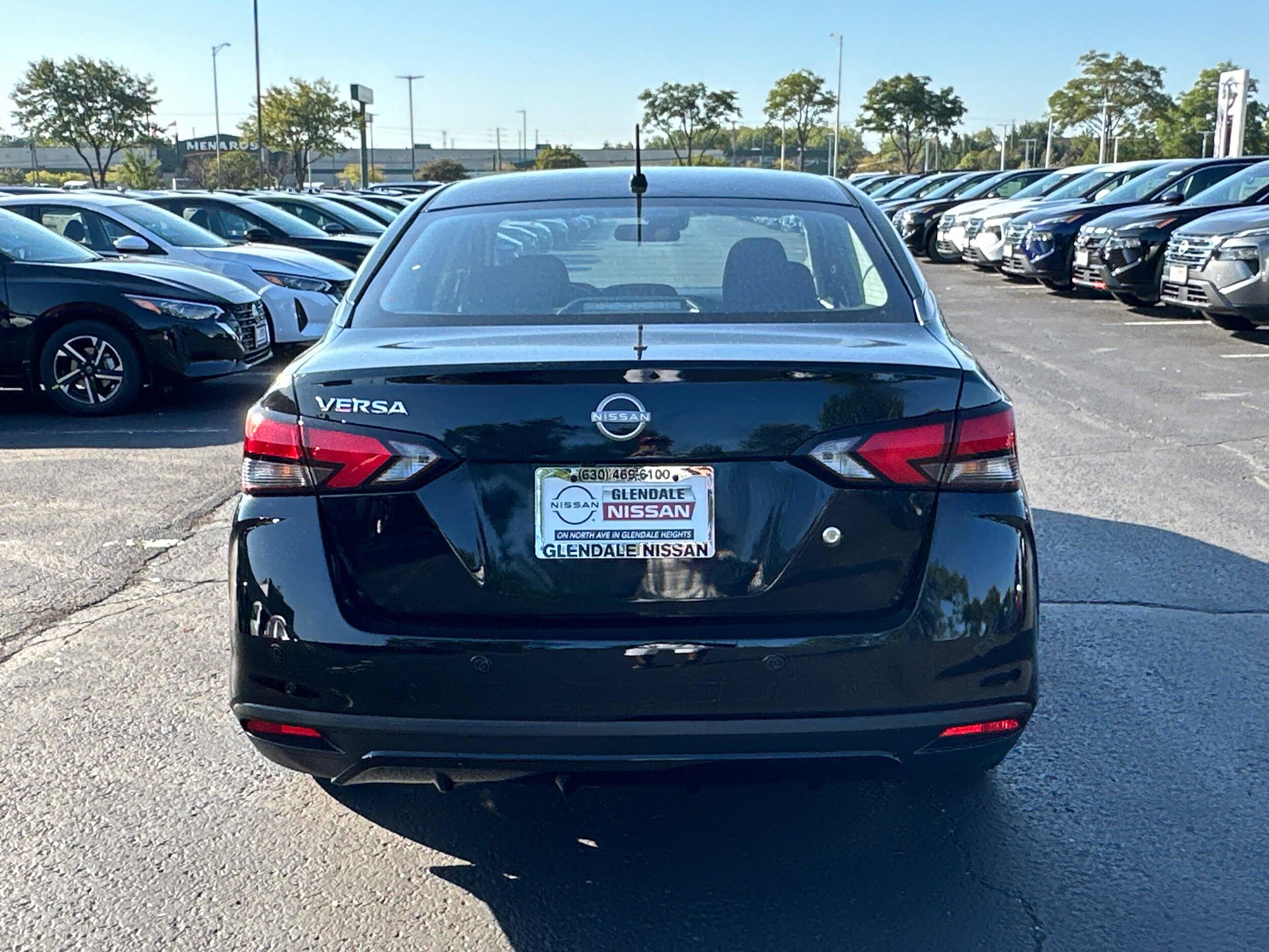 2025 Nissan Versa S photo 4