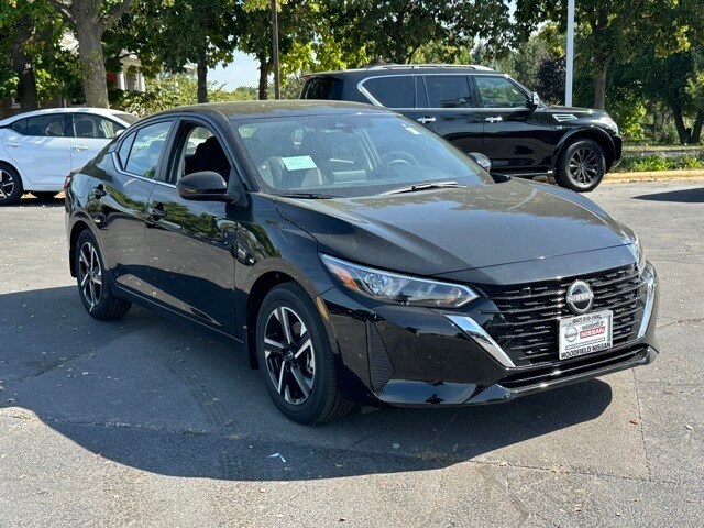 2025 Nissan Sentra SV photo 3