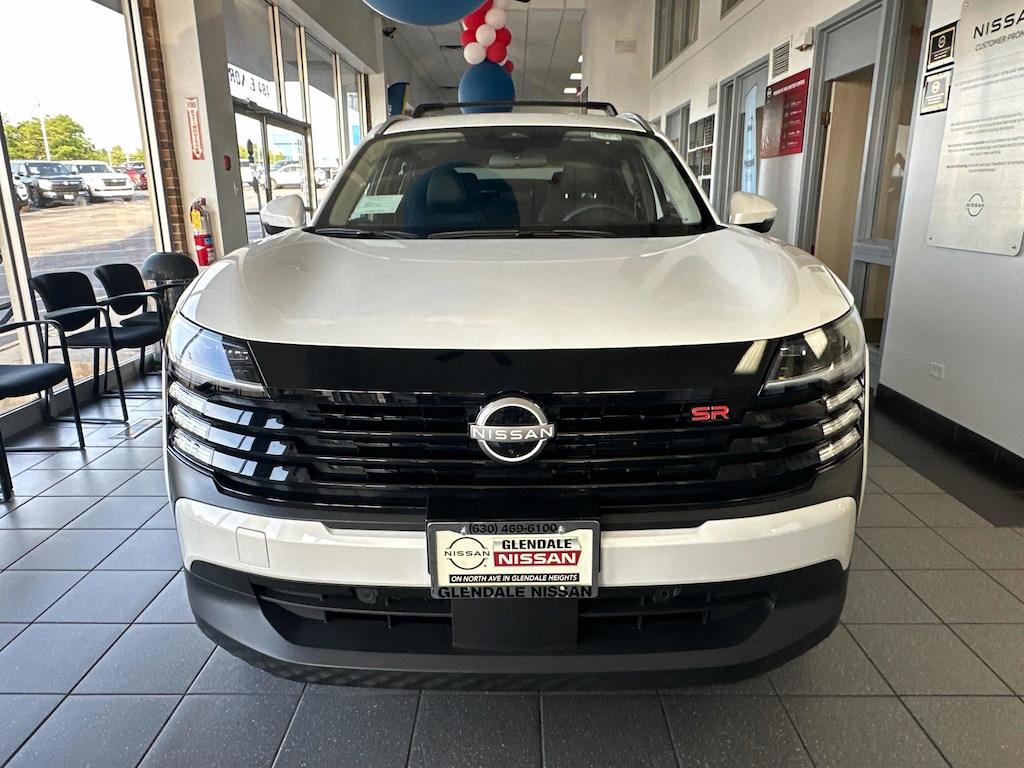 New 2025 Nissan Kicks SR SR AWD