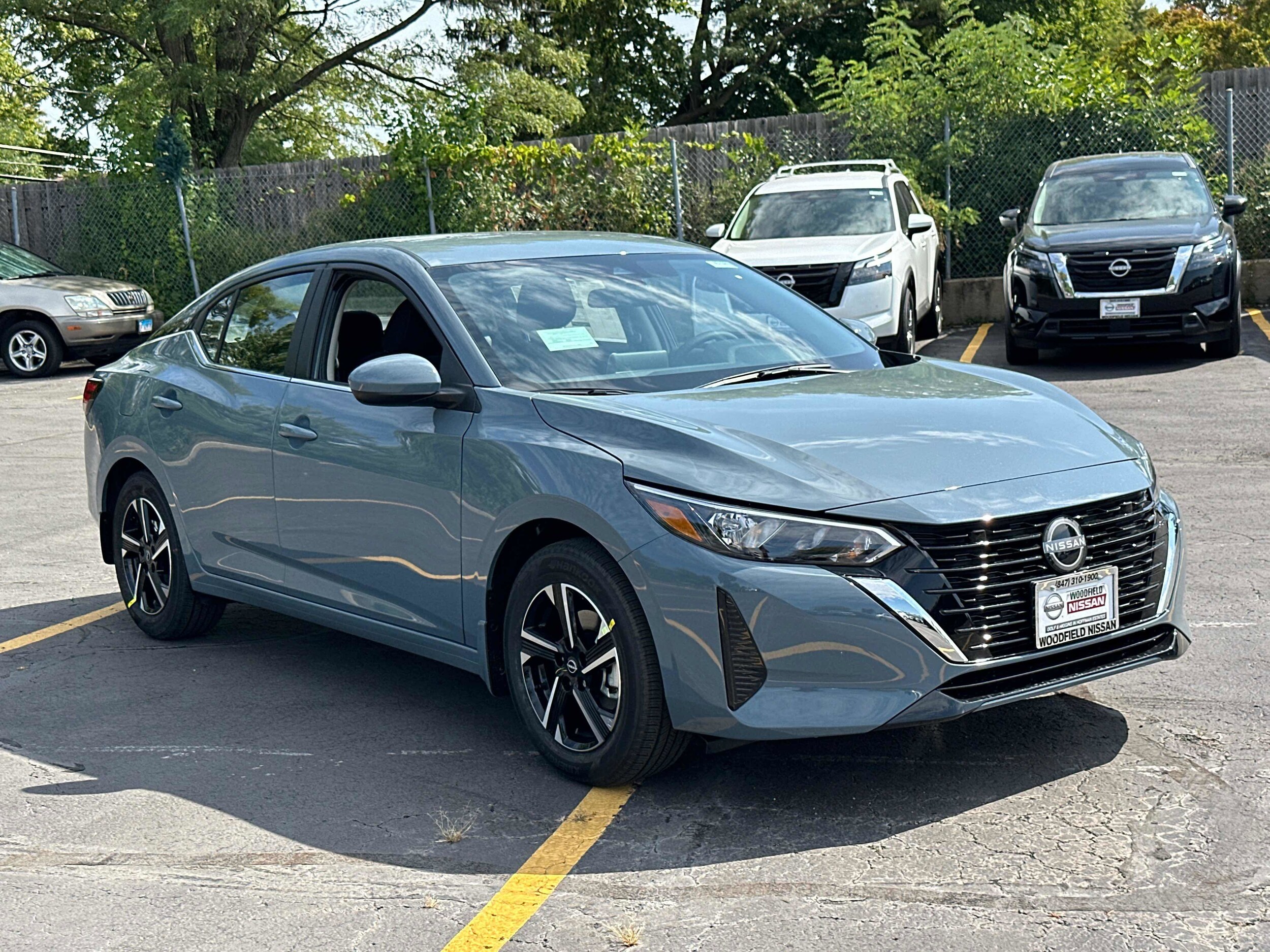 2025 Nissan Sentra SV photo 3