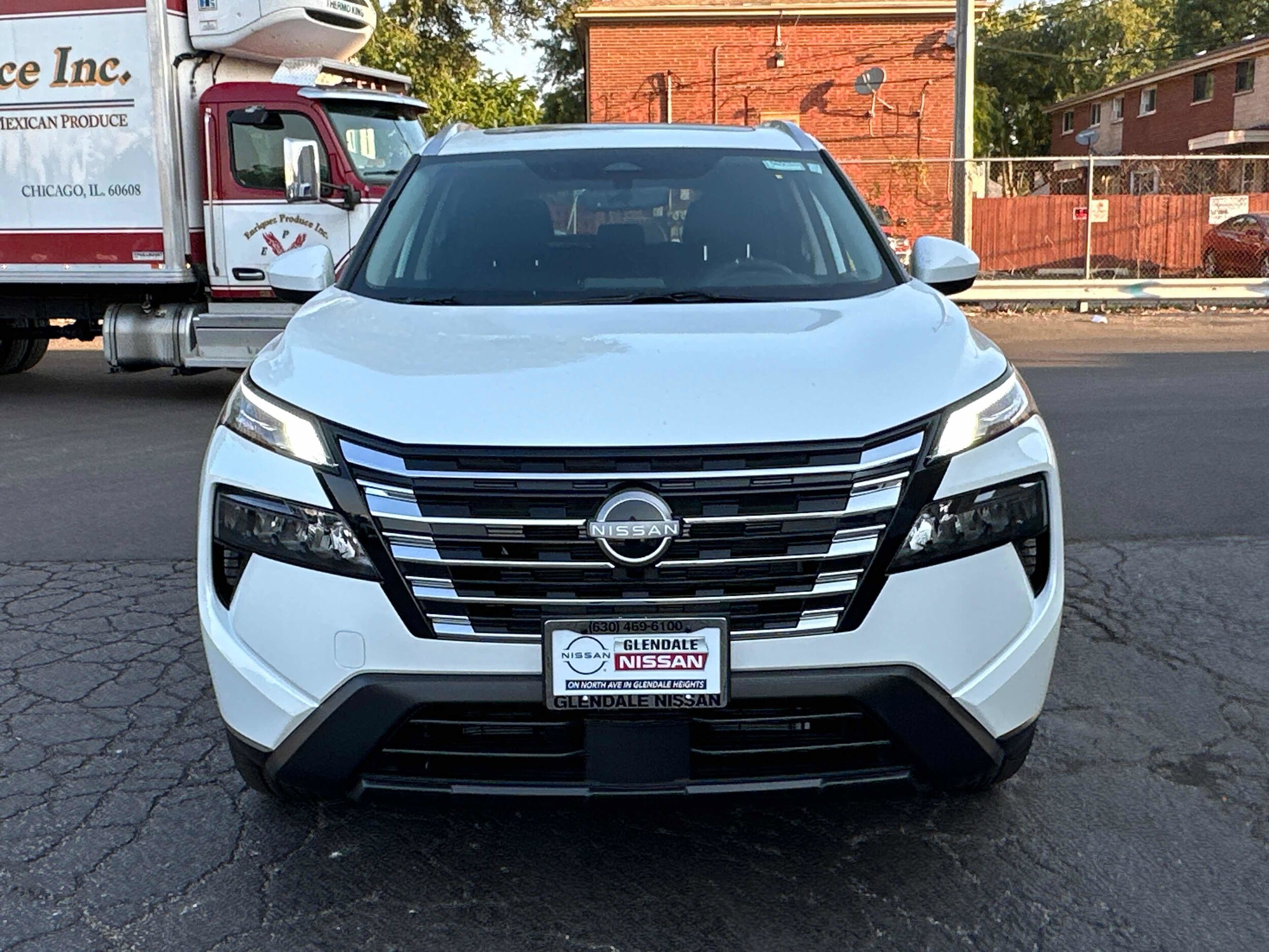2026 Nissan Rogue SV photo 2