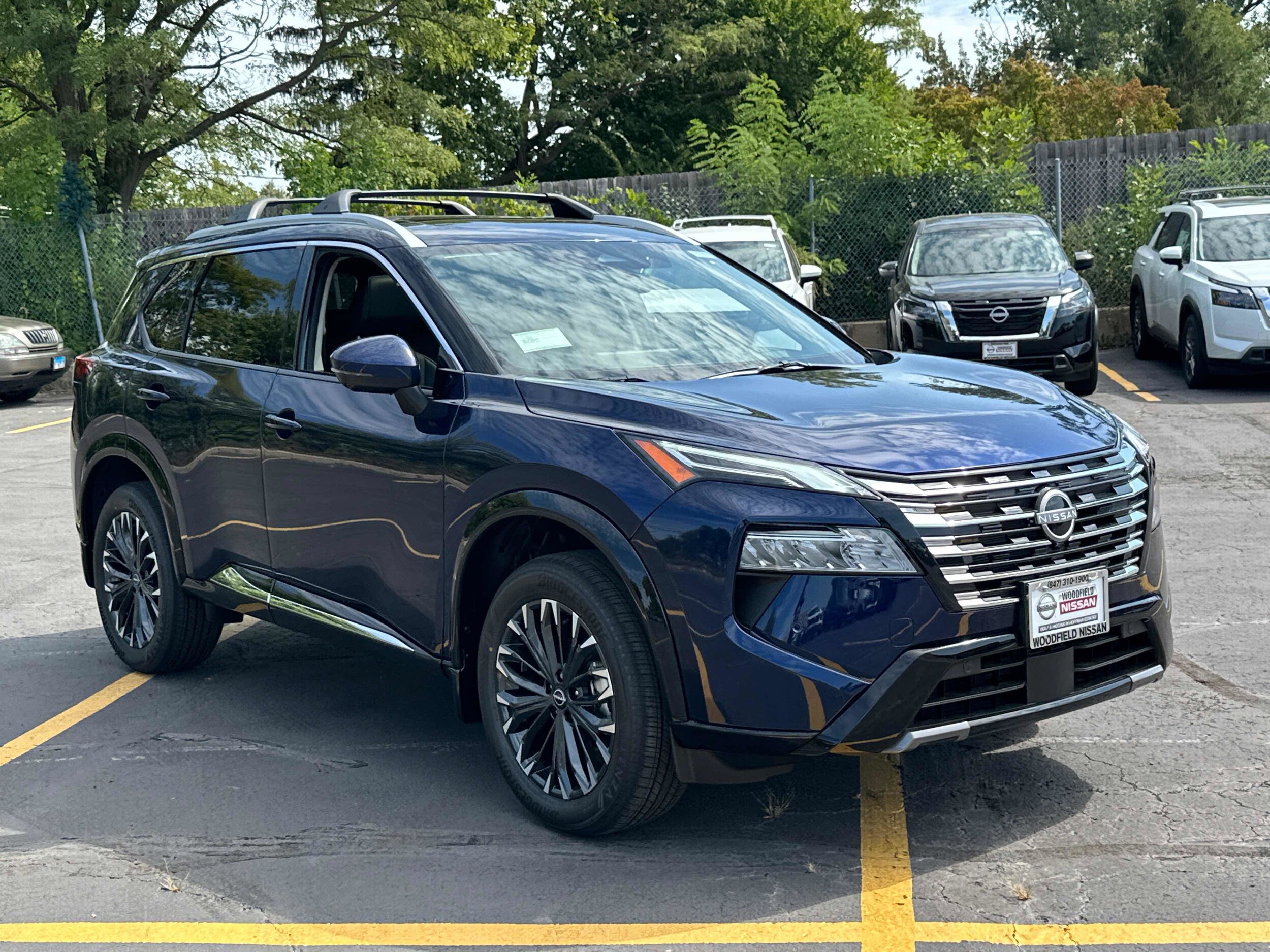 2026 Nissan Rogue Platinum photo 3