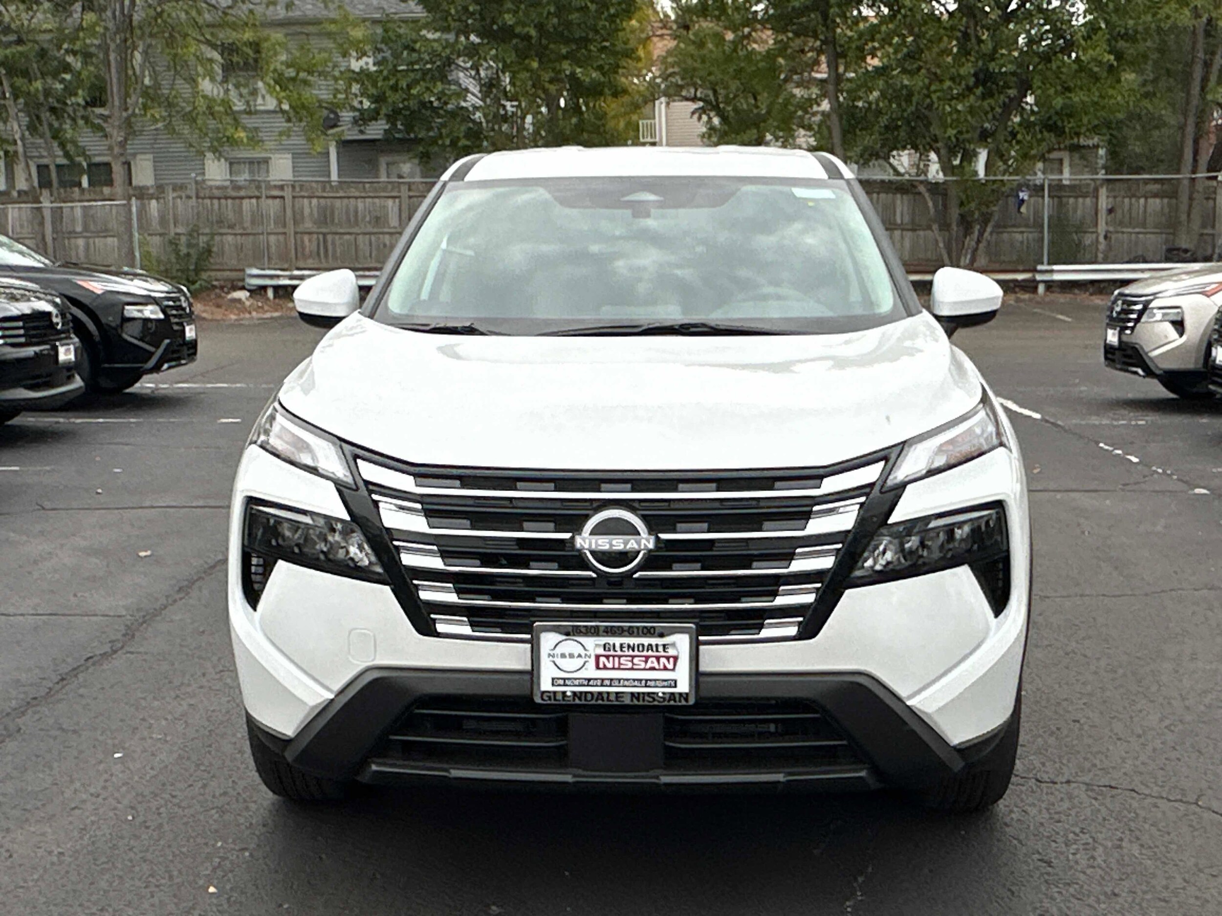 2026 Nissan Rogue AWD SV photo 2