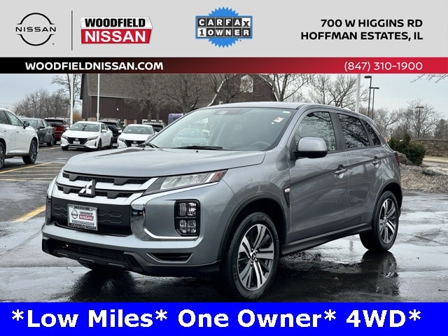 2023 Mitsubishi Outlander Sport ES's photo