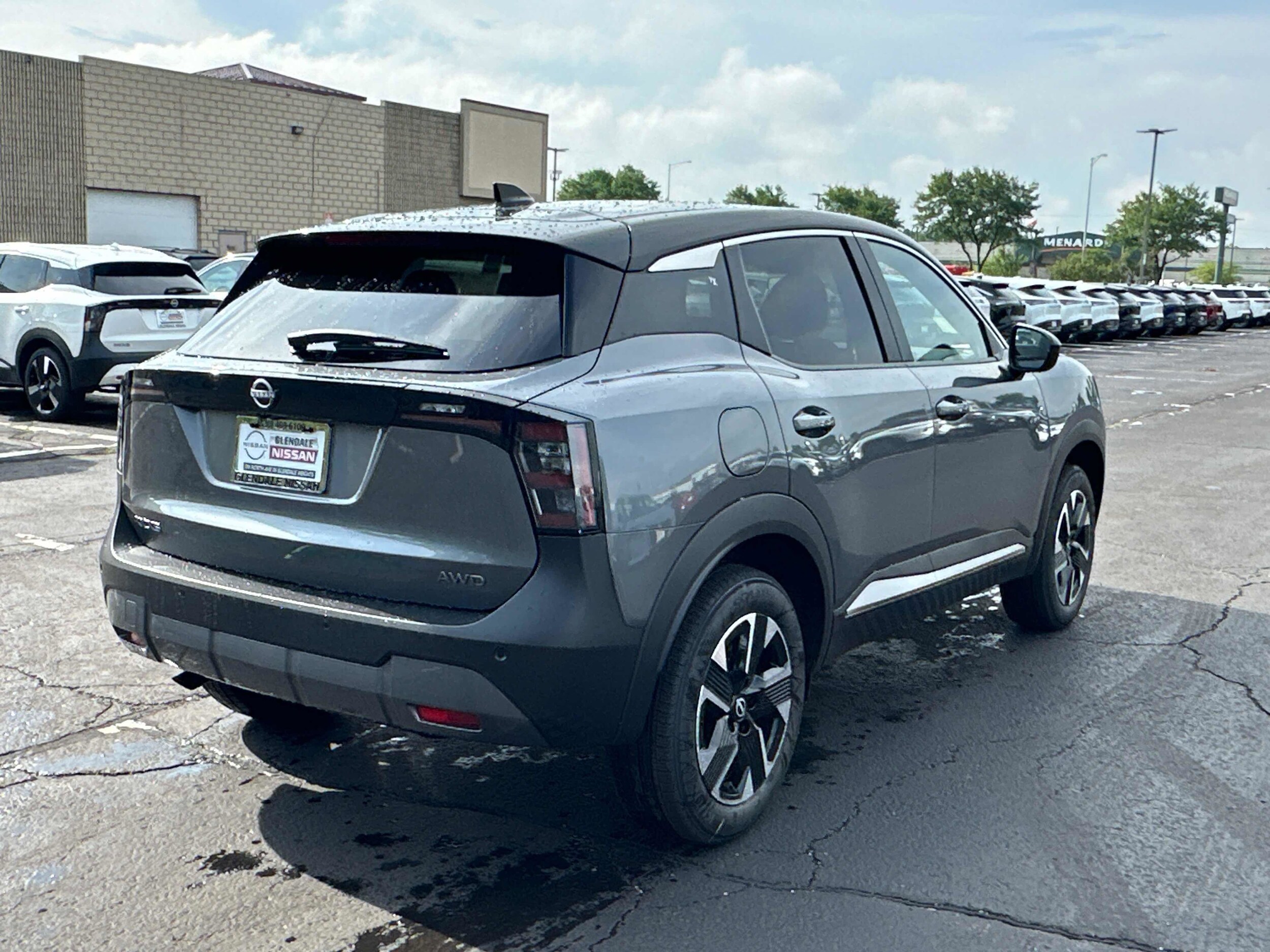 2025 Nissan Kicks SV photo 4