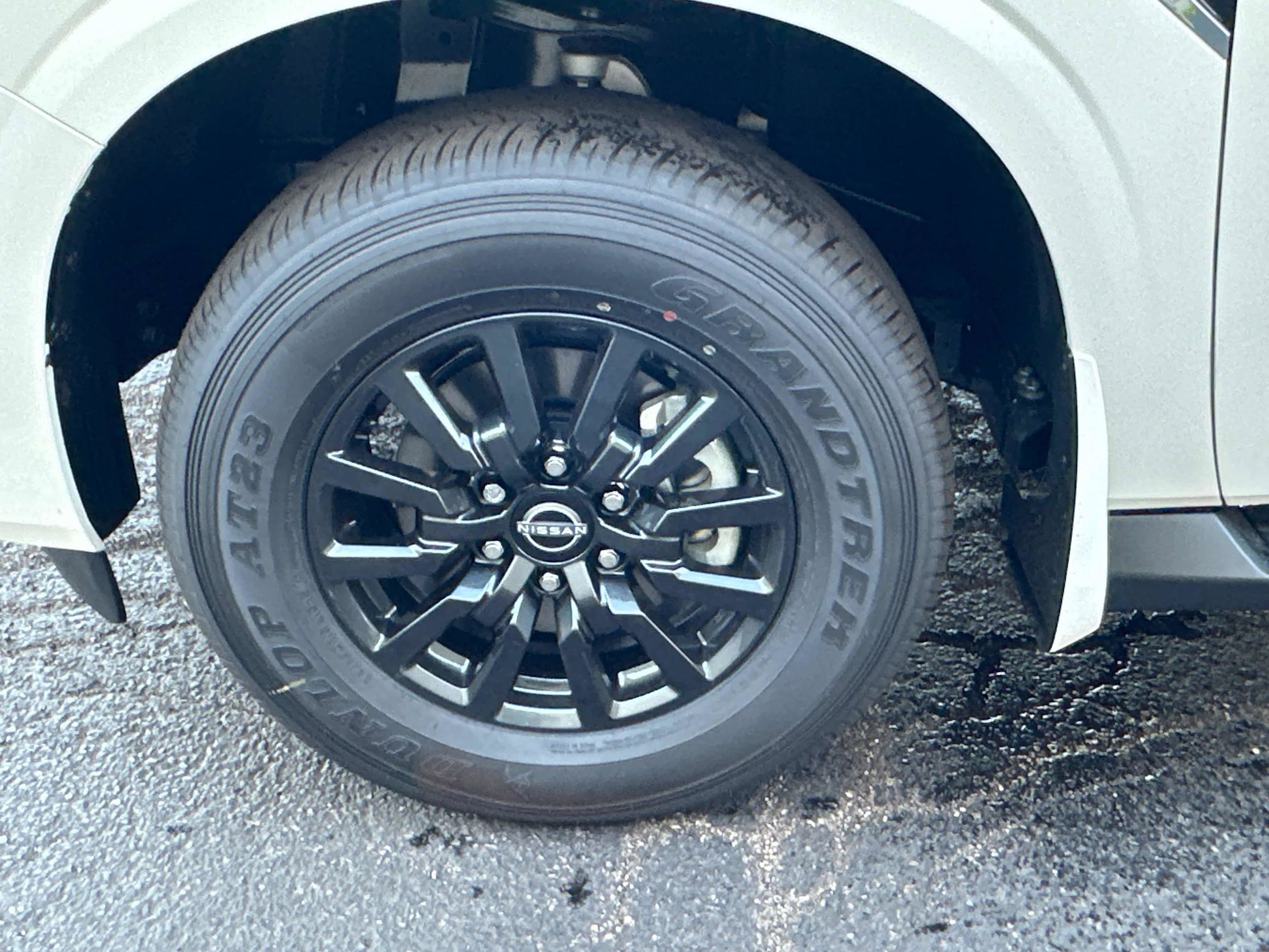 2026 Nissan Armada SV - Photo 11