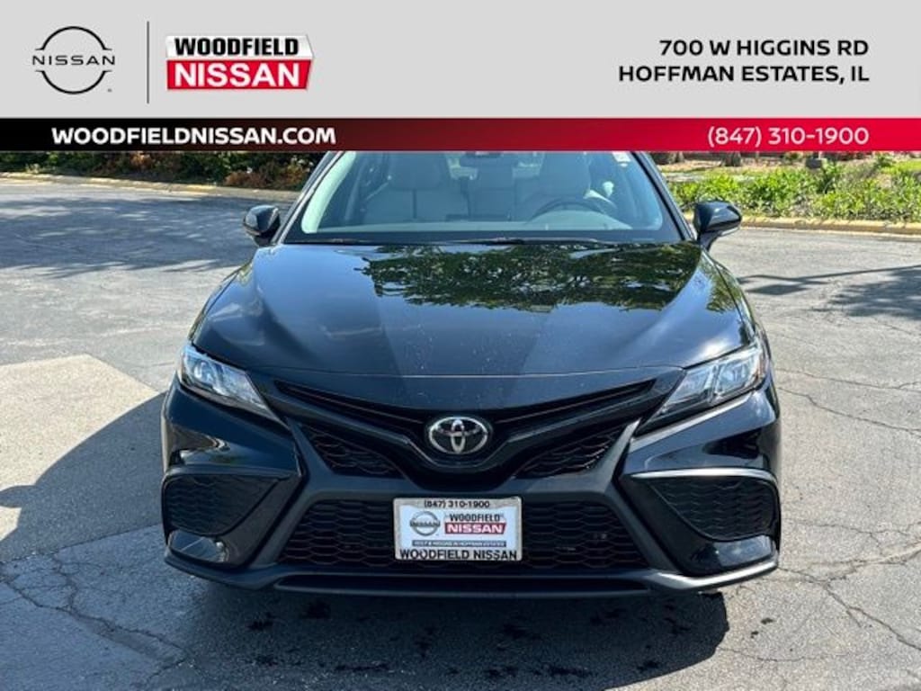 Used 2023 Toyota Camry SE Sedan