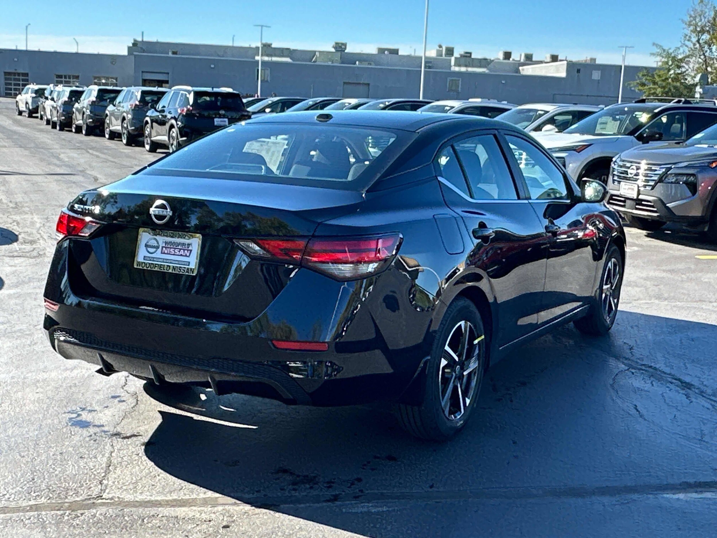 2025 Nissan Sentra SV photo 3