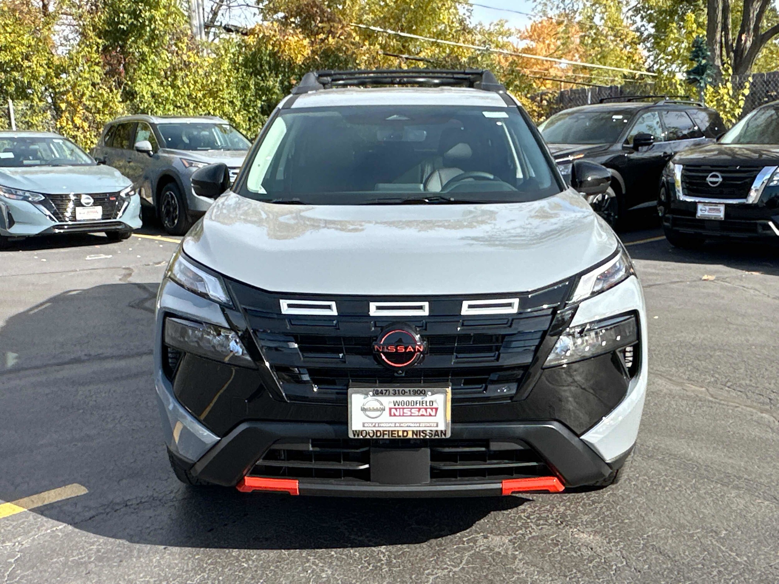 2026 Nissan Rogue SV photo 2