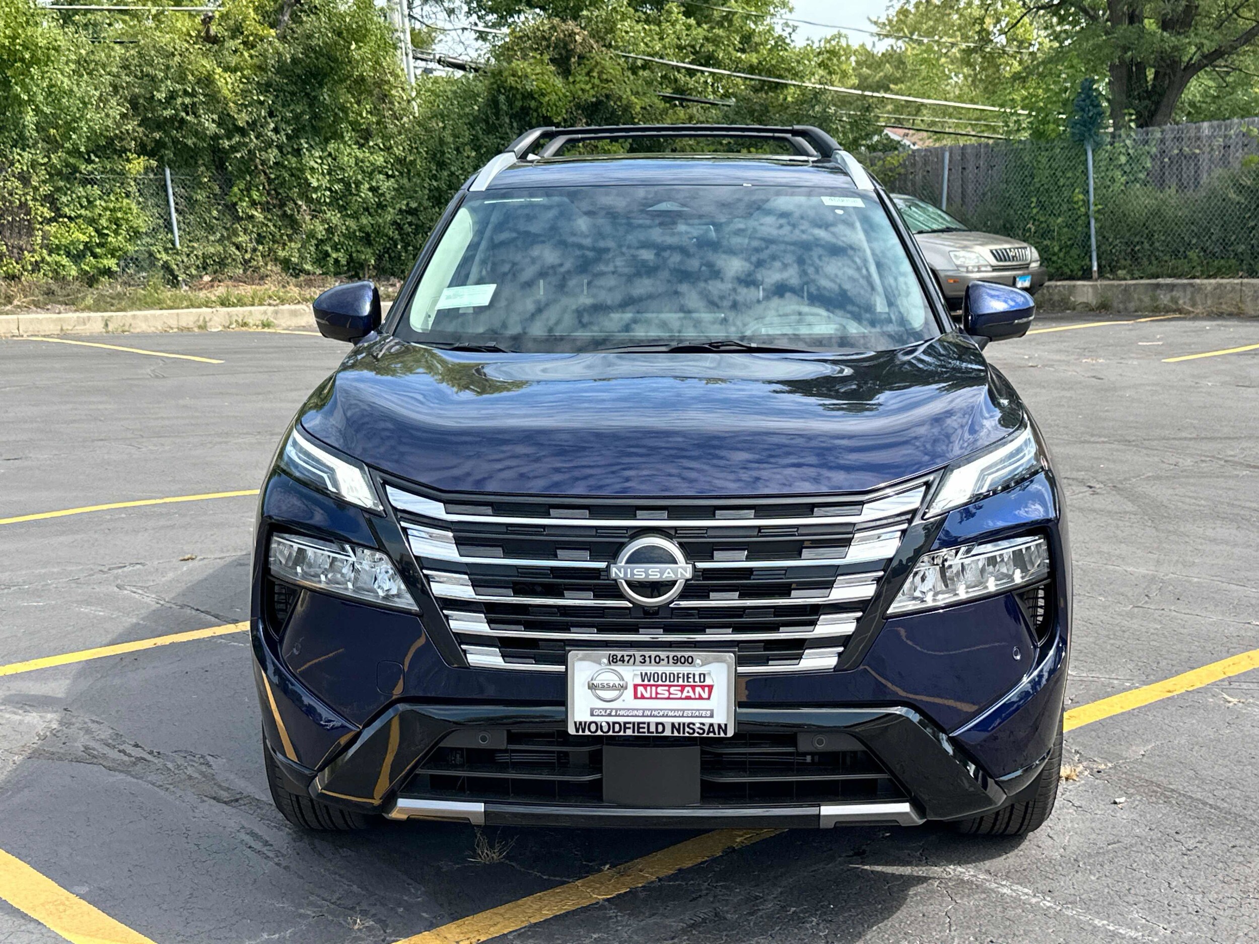 2026 Nissan Rogue Platinum photo 2
