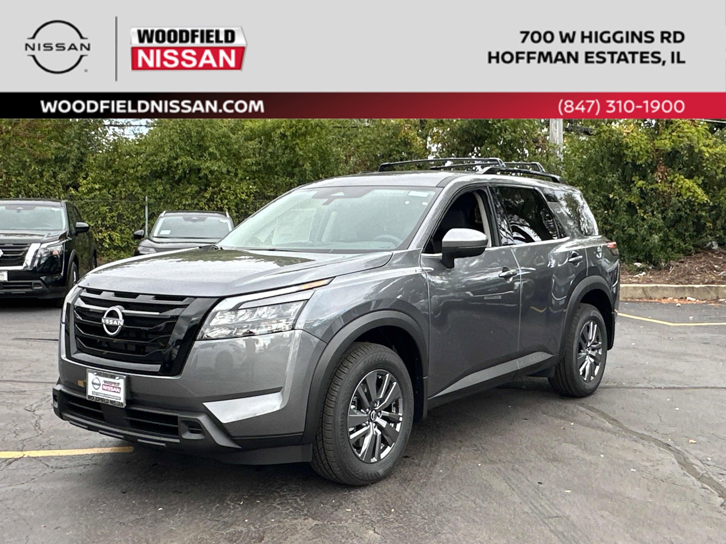 2025 Nissan Pathfinder SV's photo