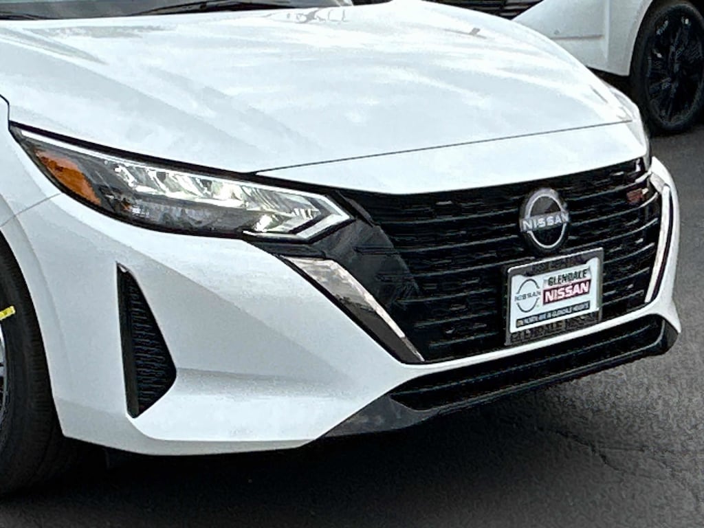 New 2025 Nissan Sentra SR SR CVT