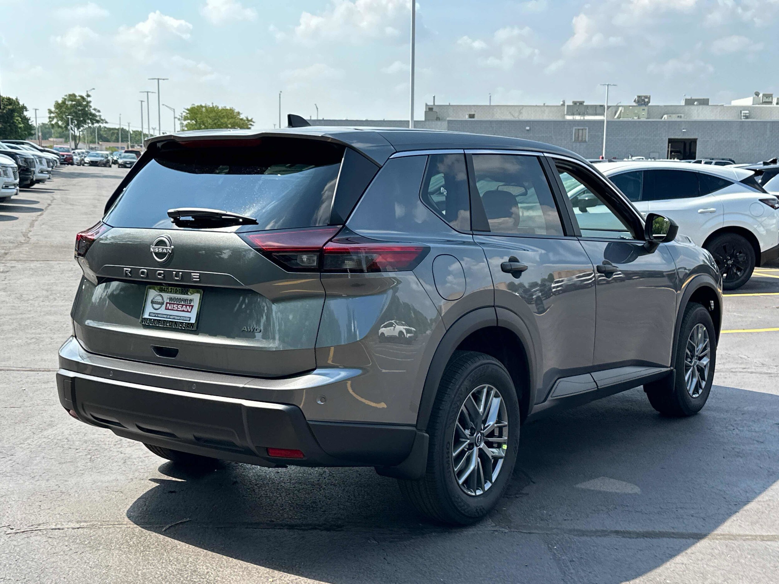2026 Nissan Rogue S photo 3