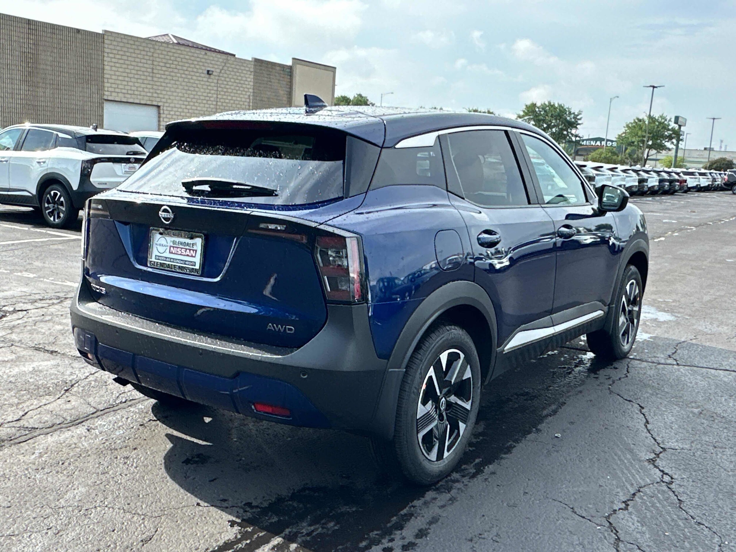 2025 Nissan Kicks SV photo 4