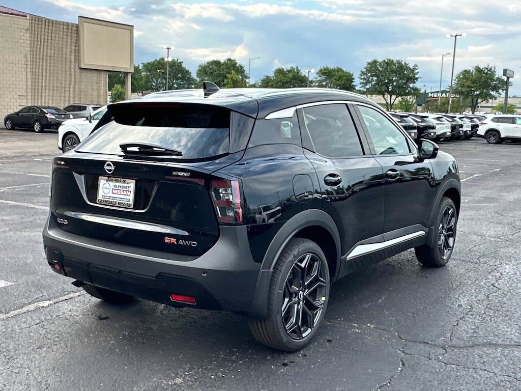 New 2026 Nissan Kicks SR SR AWD