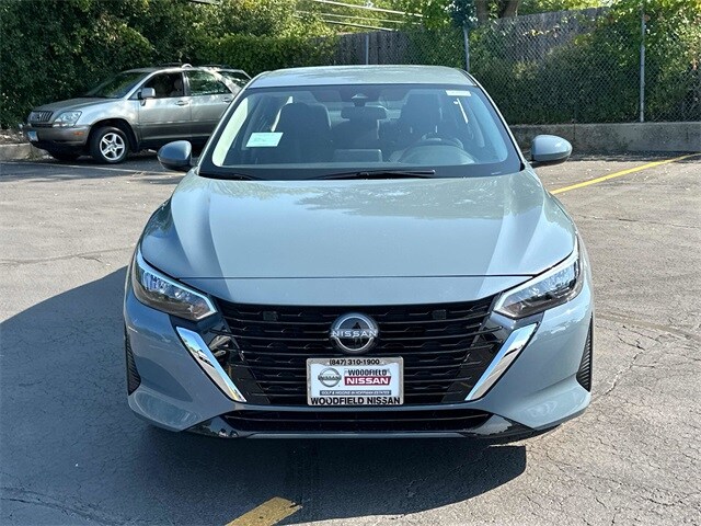 2025 Nissan Sentra SV photo 2