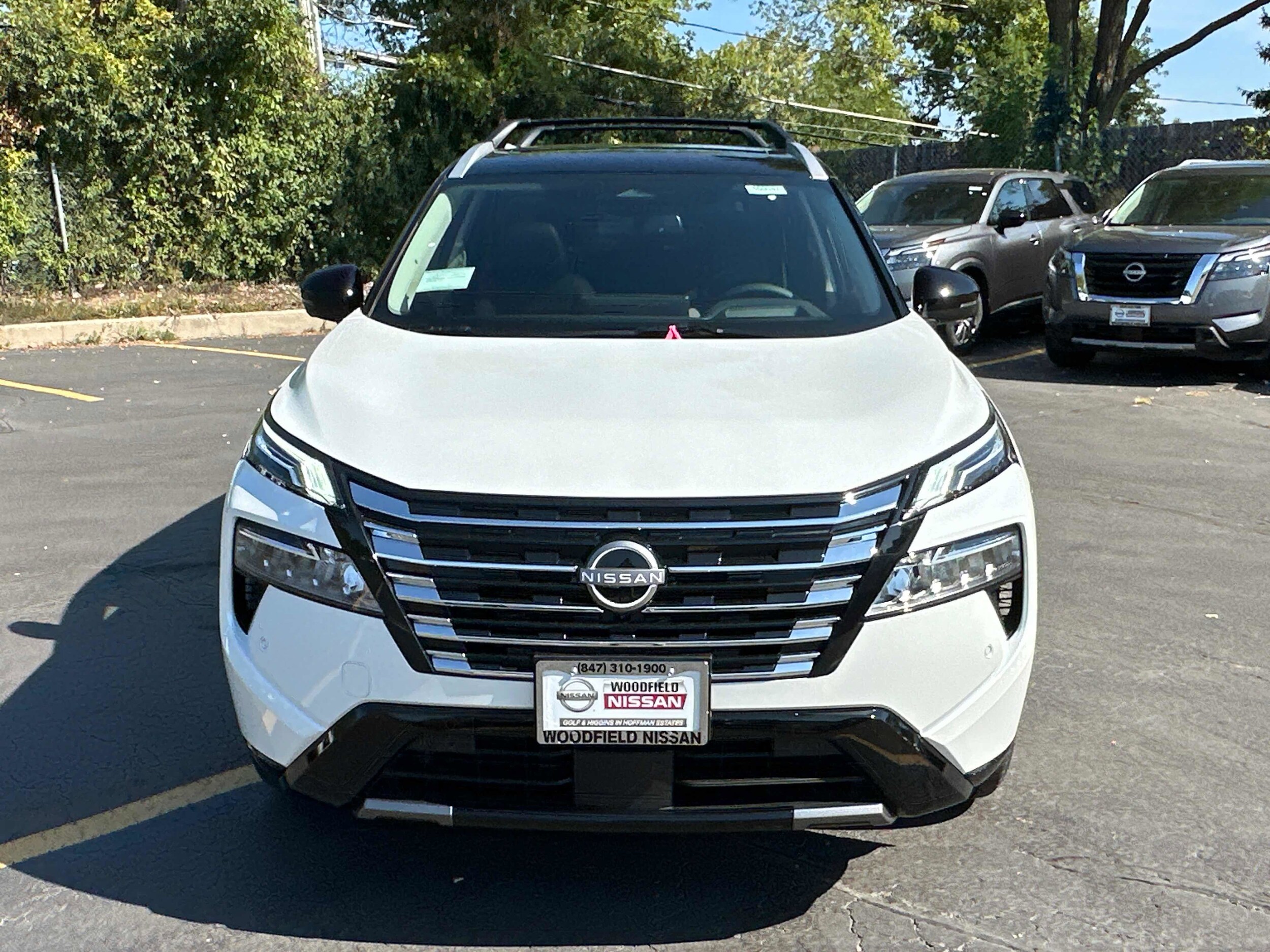 2026 Nissan Rogue Platinum photo 2