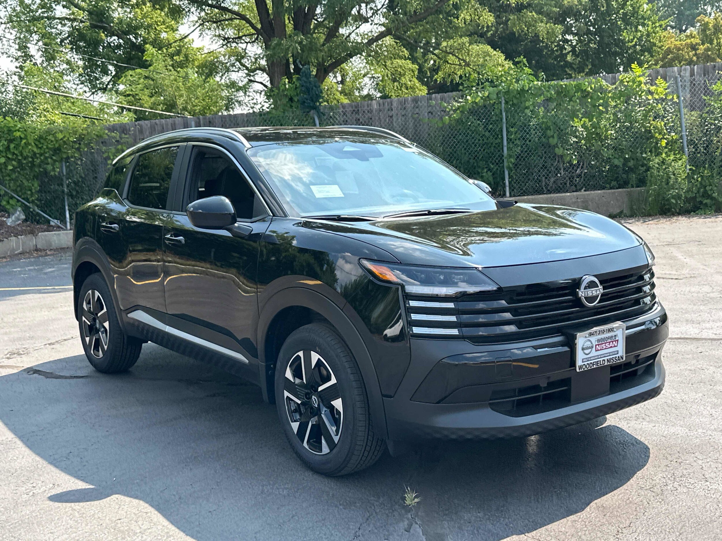 2025 Nissan Kicks SV photo 3
