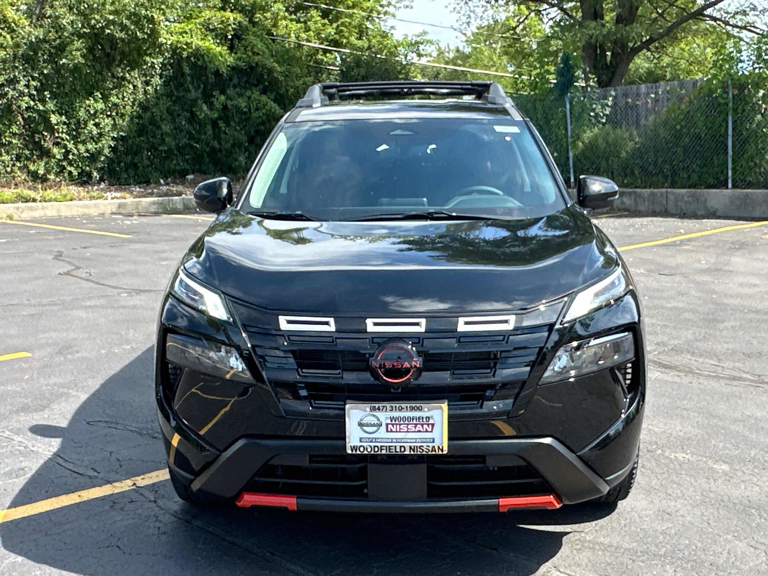 2026 Nissan Rogue SV photo 2