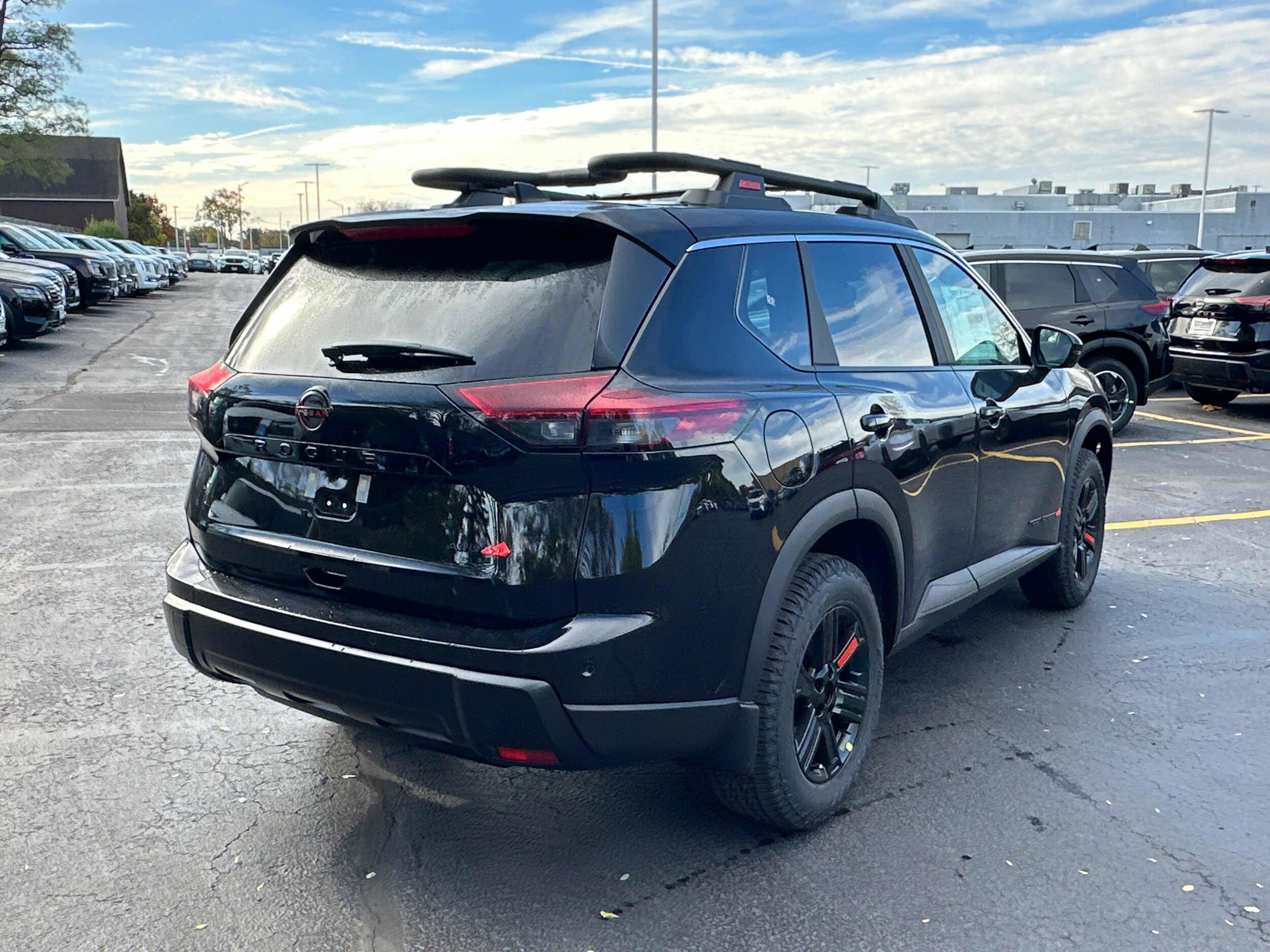 2026 Nissan Rogue SV photo 4