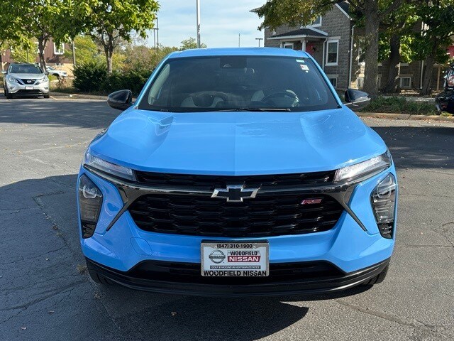 2024 Chevrolet Trax photo 2