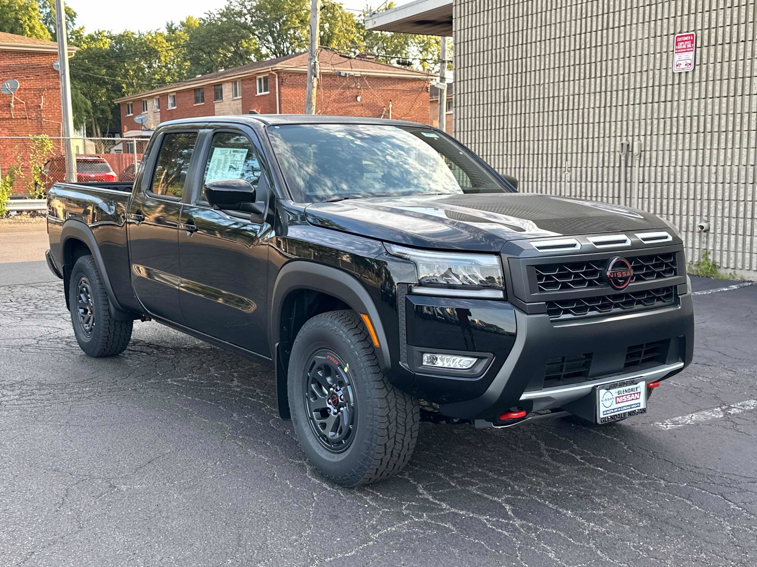 2026 Nissan Frontier PRO-4X photo 3