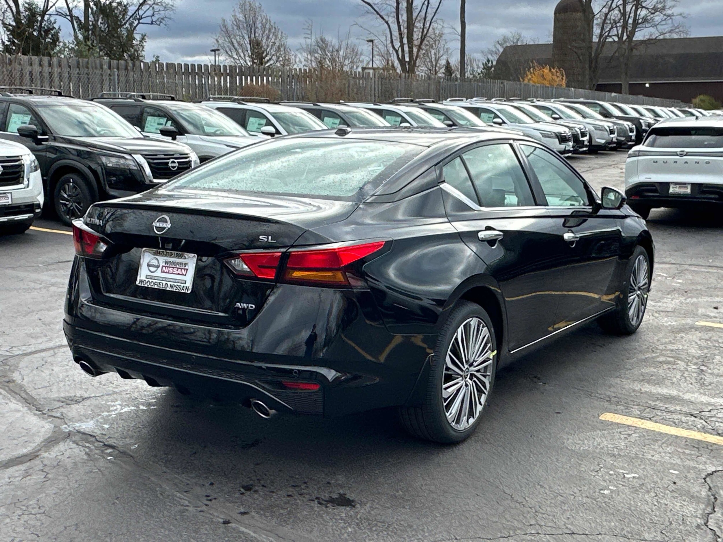 2025 Nissan Altima SL photo 2