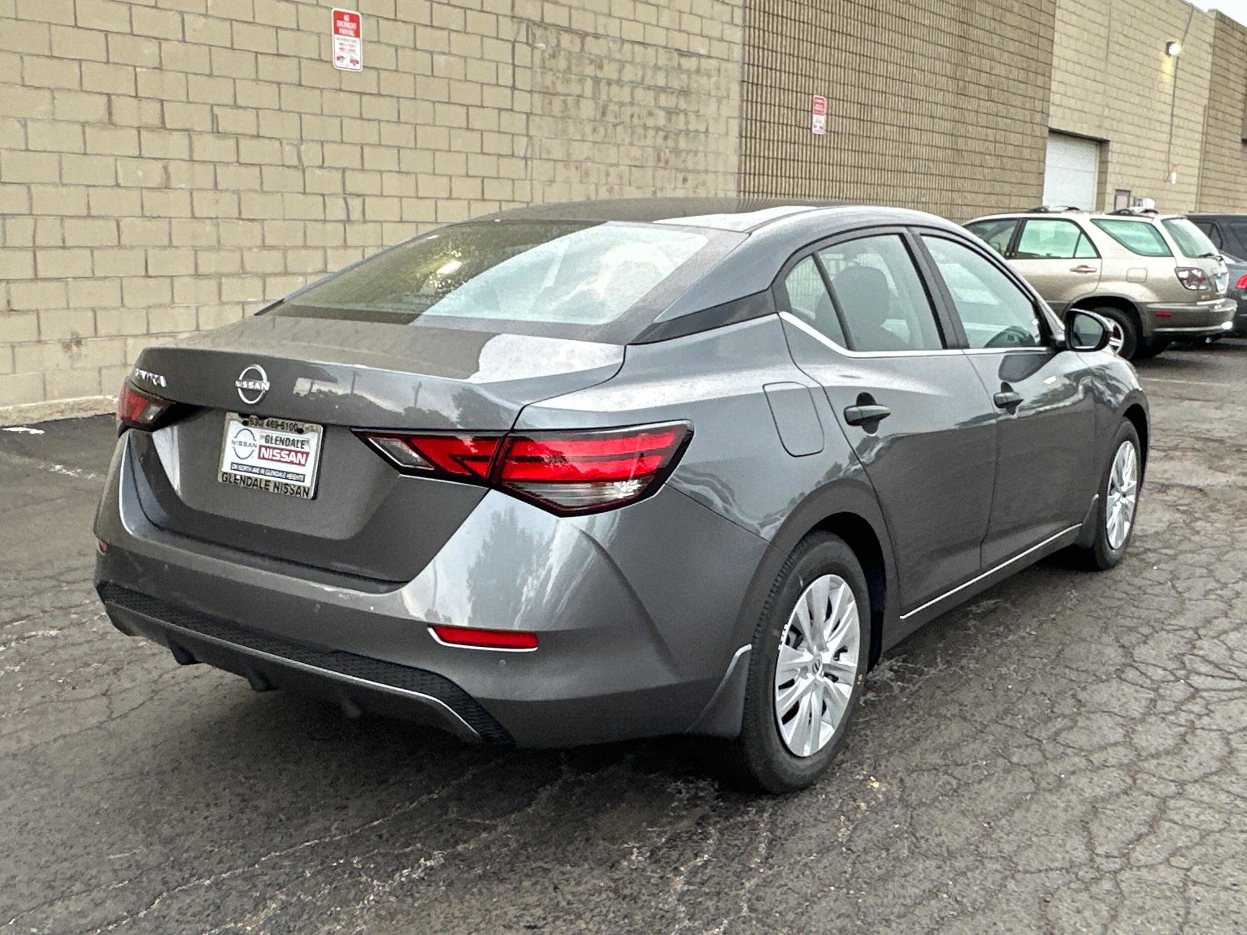 2025 Nissan Sentra S photo 4