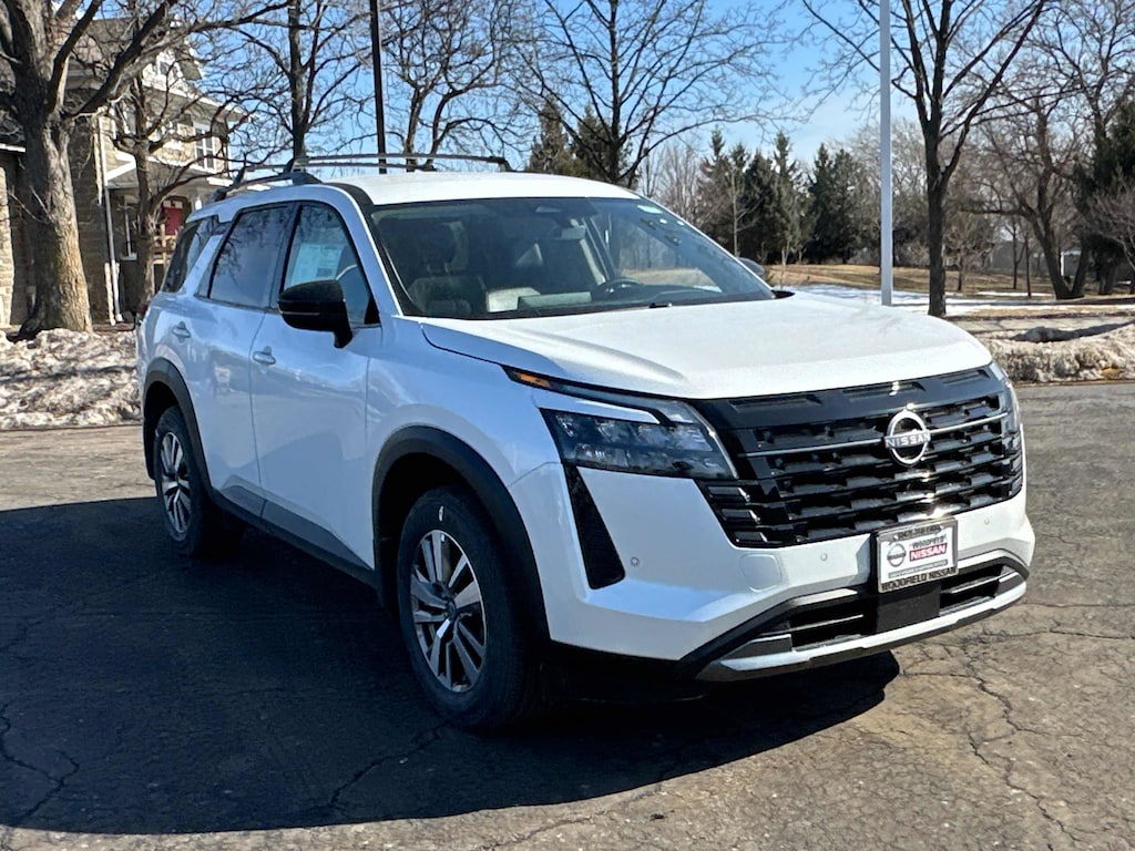 New 2026 Nissan Pathfinder SL SL 4WD