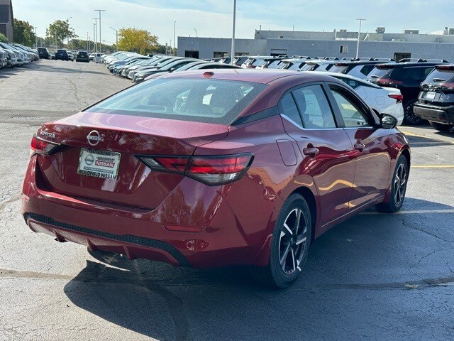 2025 Nissan Sentra SV photo 4