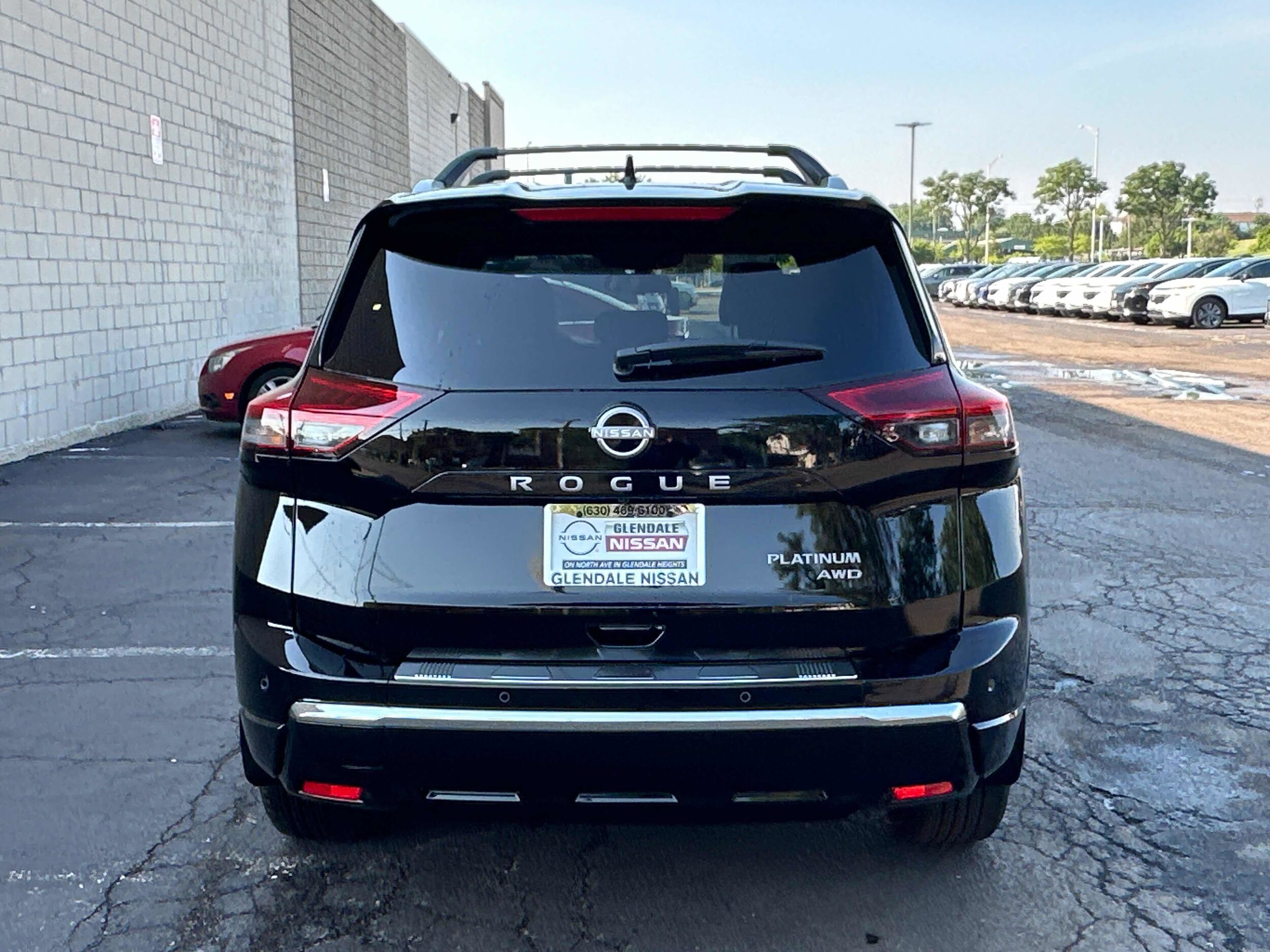 2025 Nissan Rogue Platinum photo 3