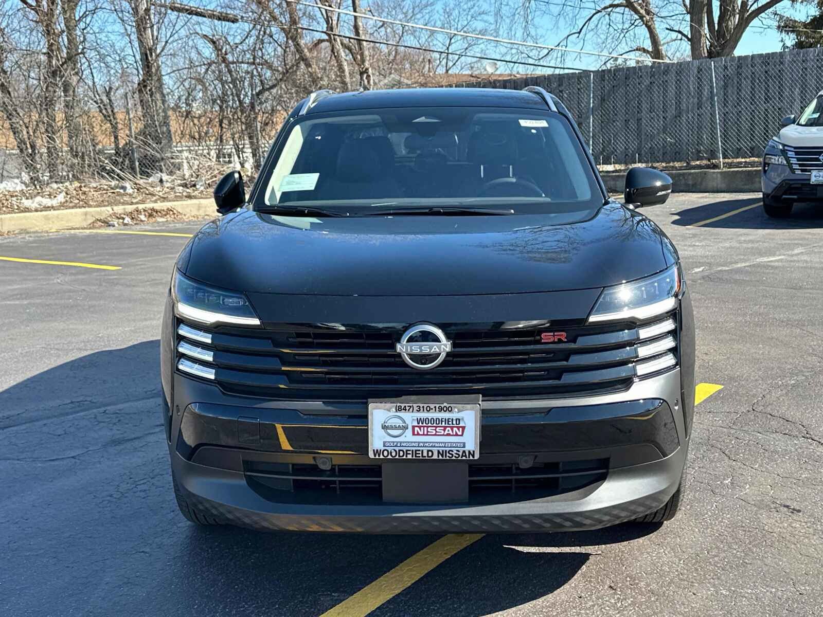 2025 Nissan Kicks SR photo 2