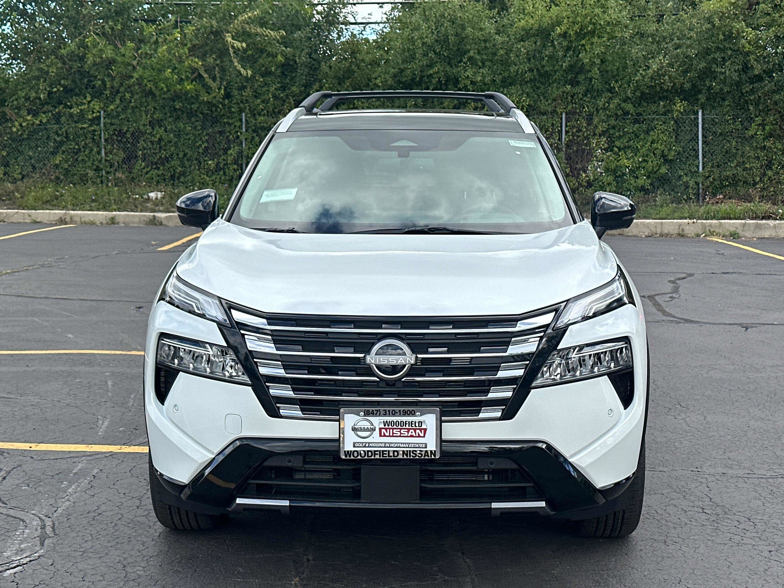 2026 Nissan Rogue Platinum photo 2