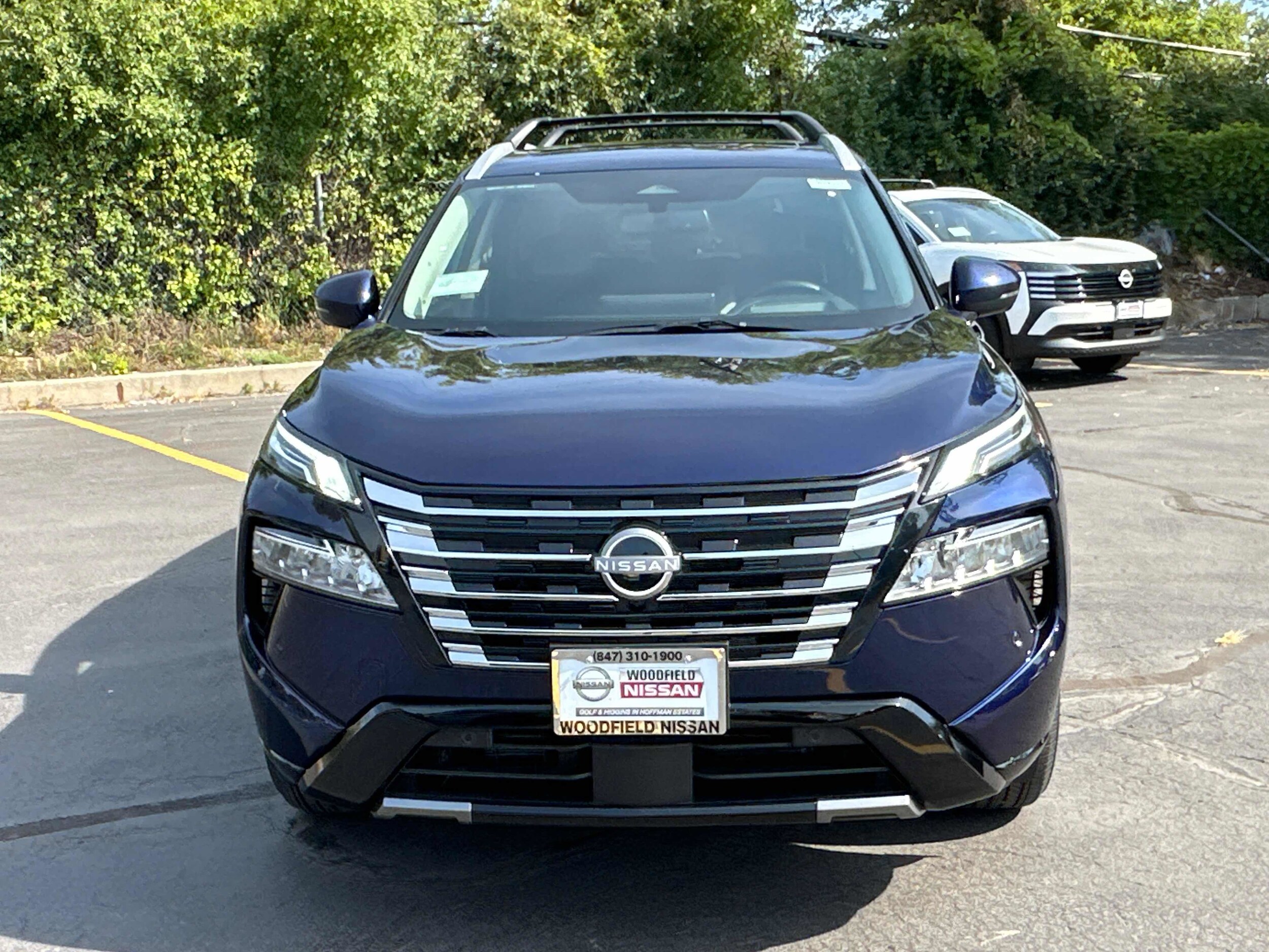 2026 Nissan Rogue Platinum photo 2