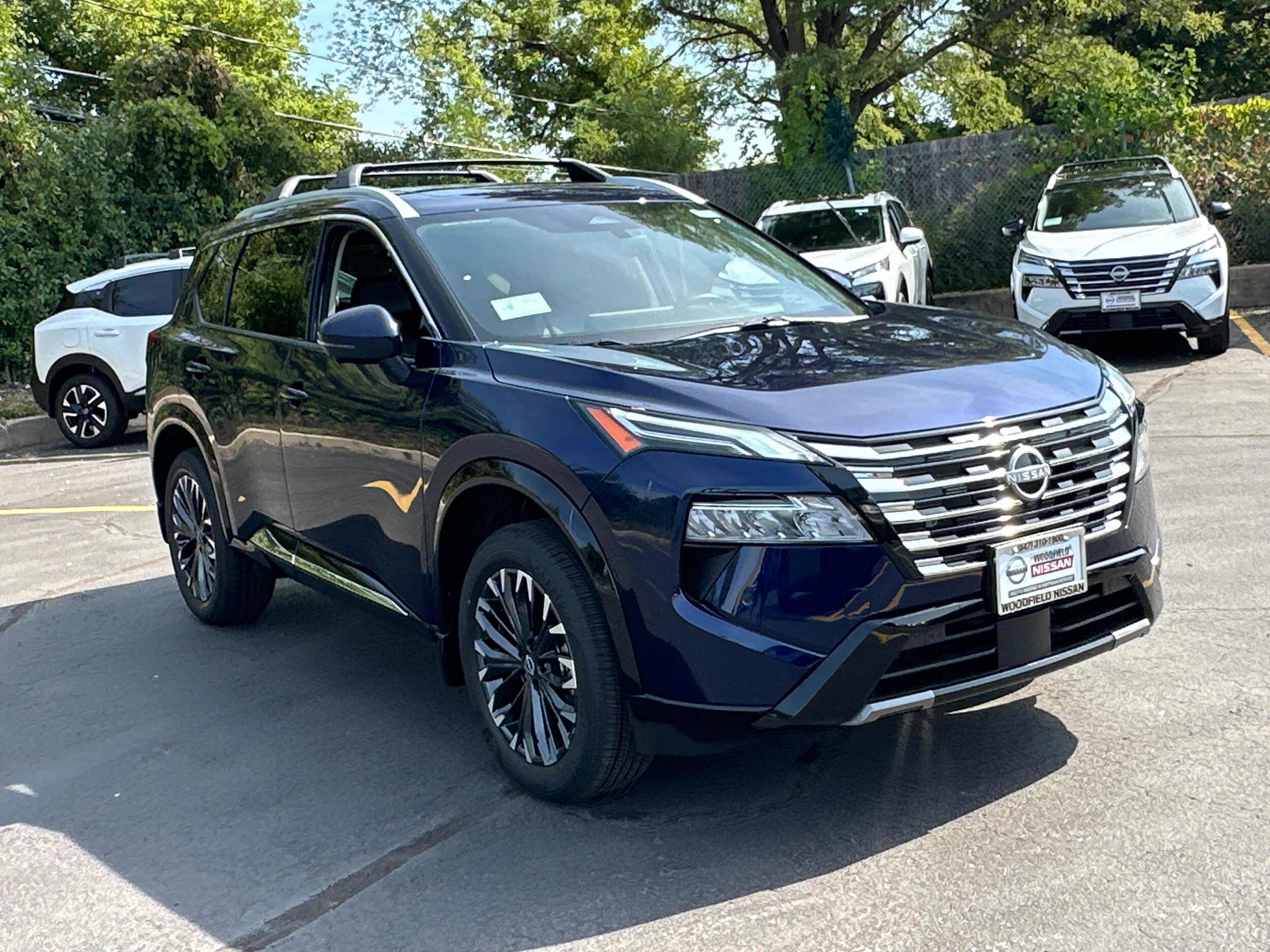 2026 Nissan Rogue Platinum photo 3