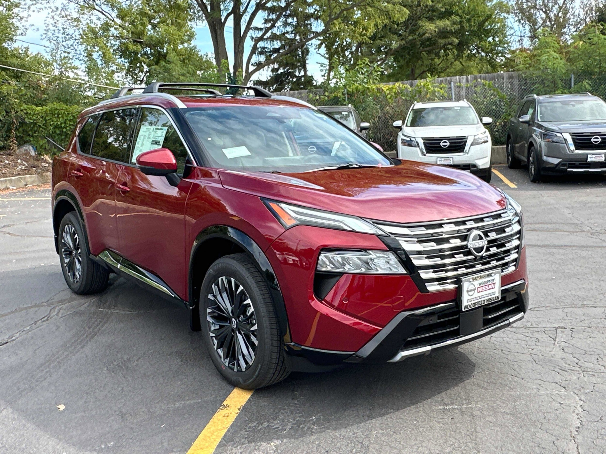 2026 Nissan Rogue Platinum photo 3