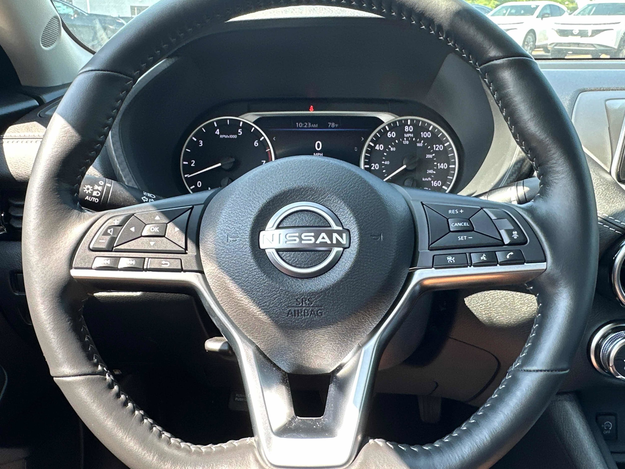 2025 Nissan Sentra SV photo 5